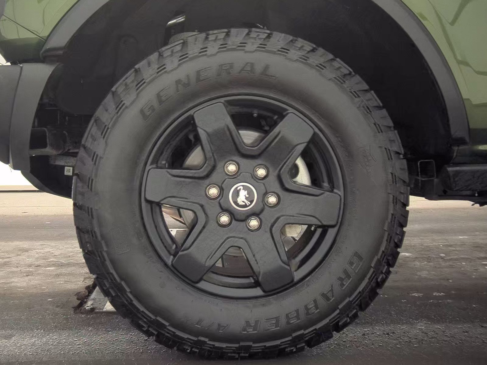 FORD BRONCO - 10