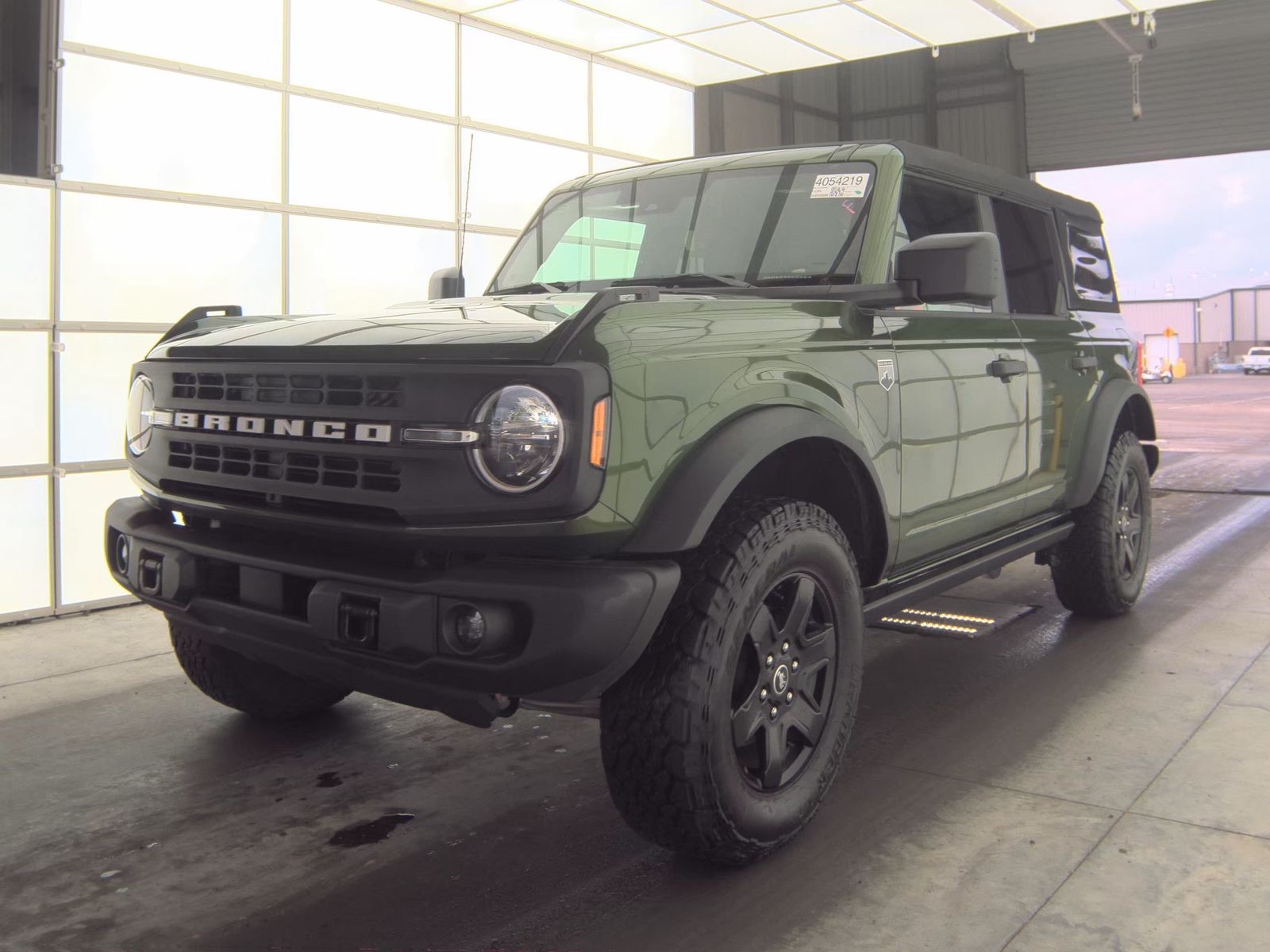 FORD BRONCO - 1