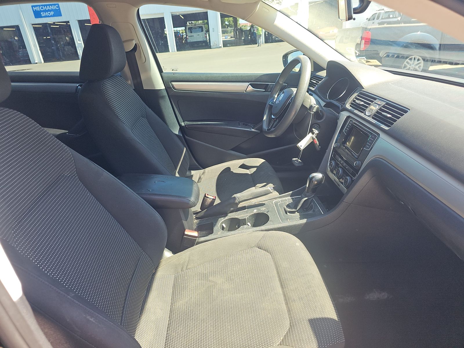 2016 Volkswagen Passat 1.8T S FWD