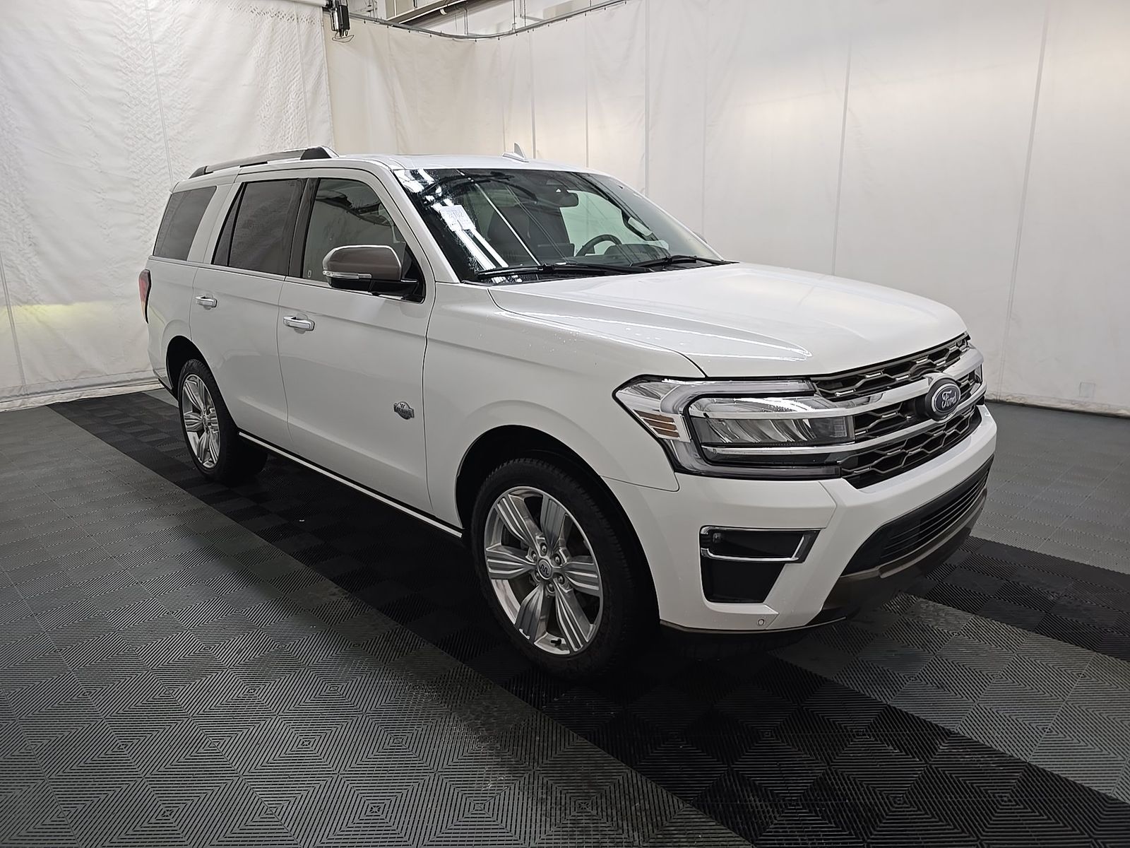 FORD EXPEDITION - 4