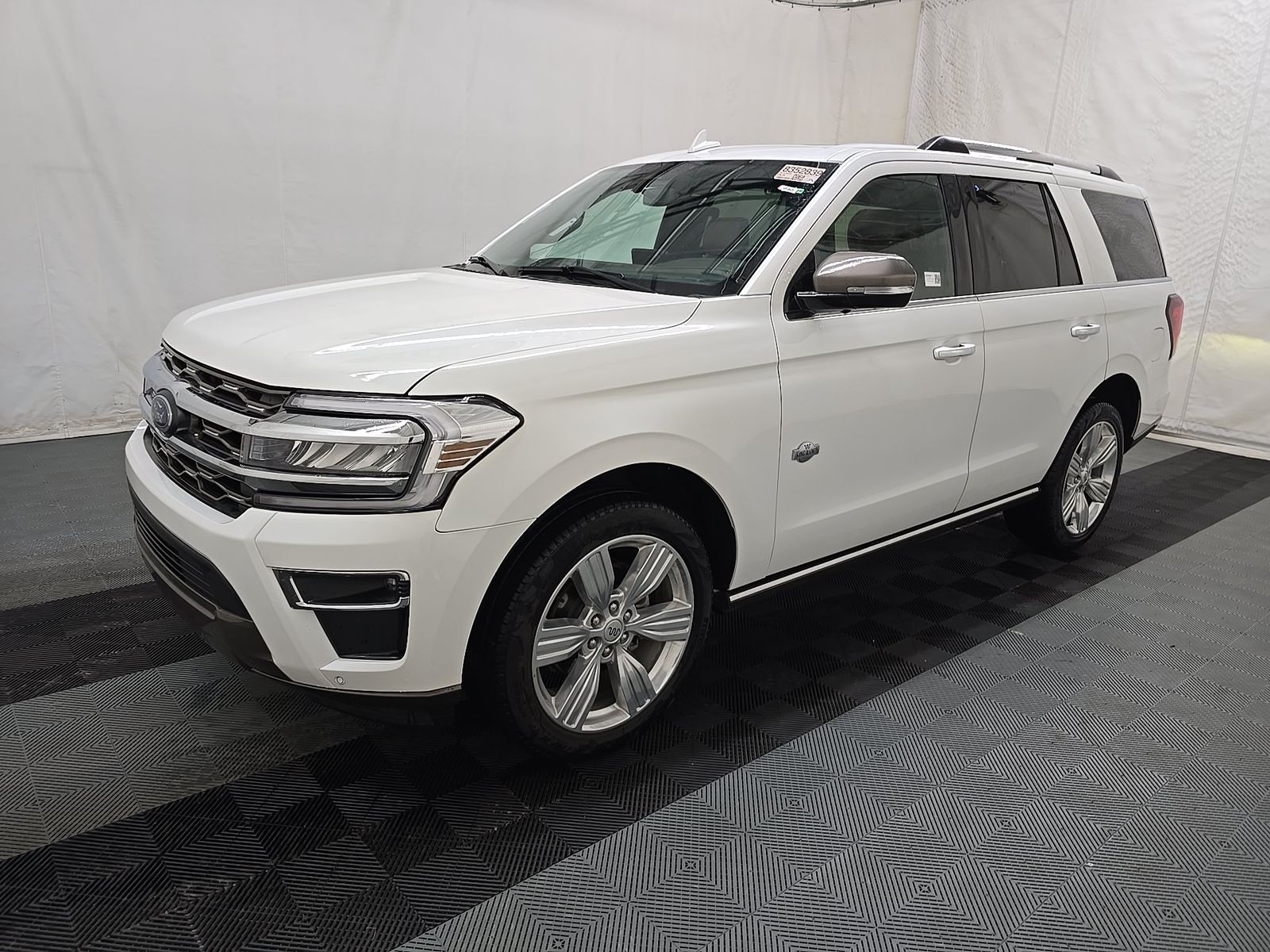 FORD EXPEDITION - 1