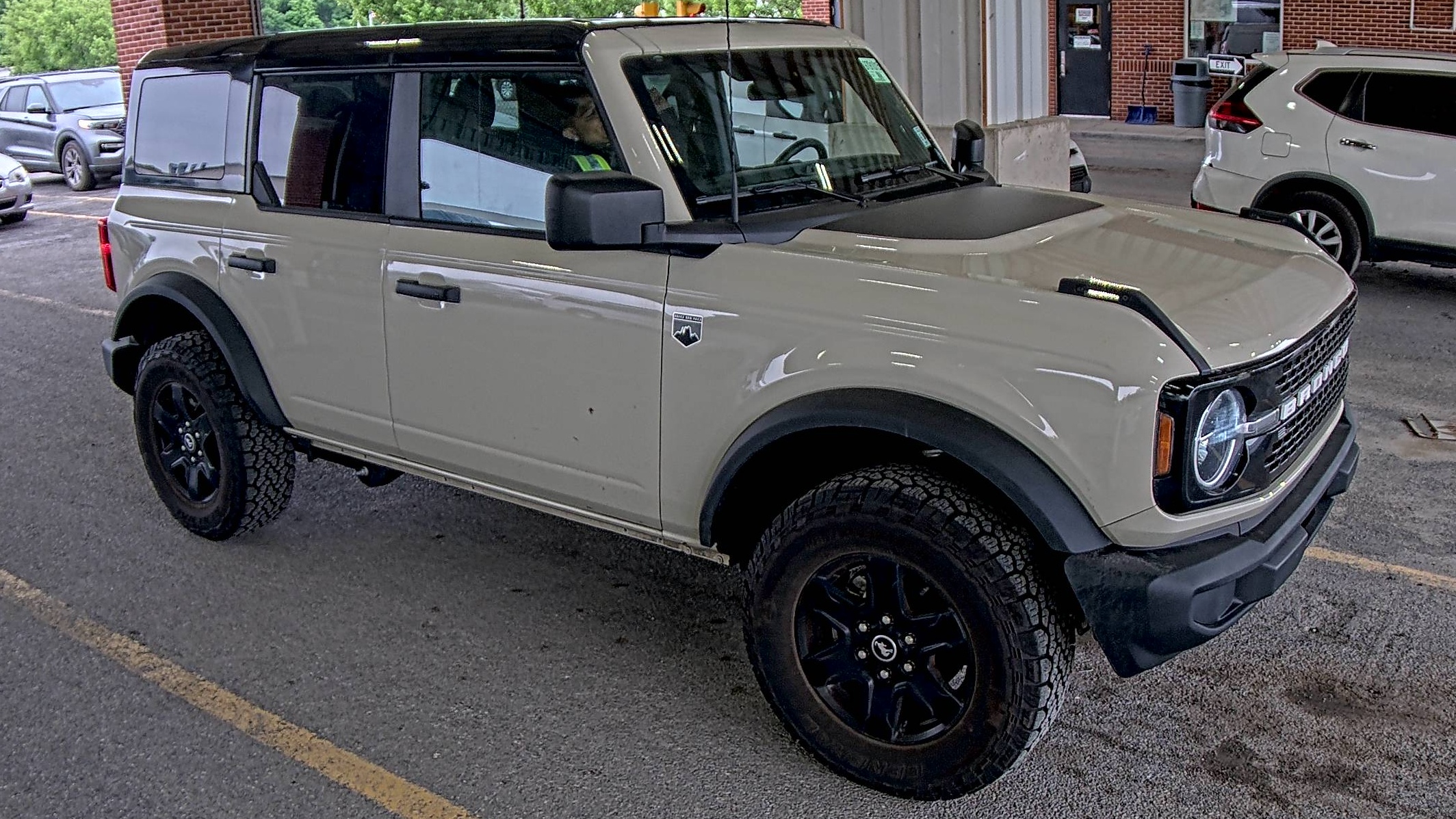 FORD BRONCO - 4
