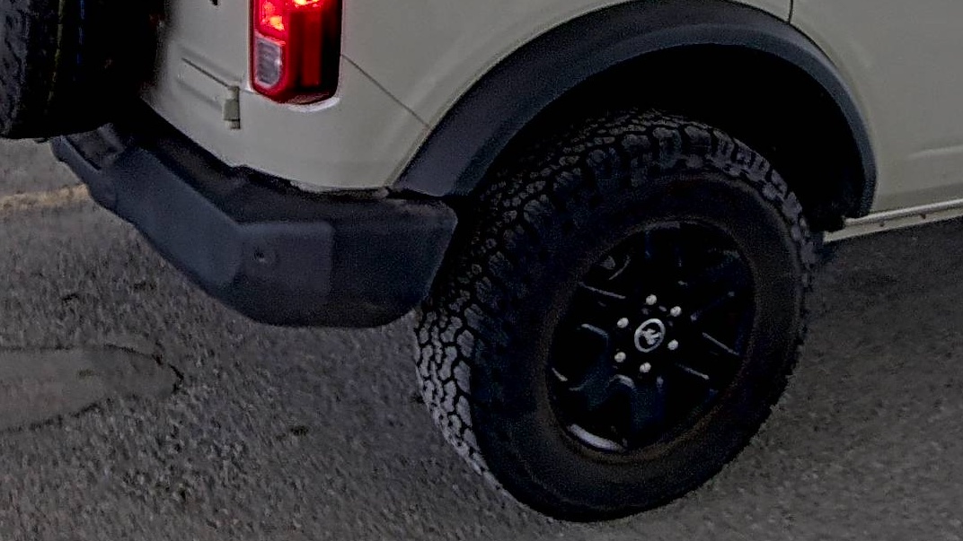 FORD BRONCO - 10