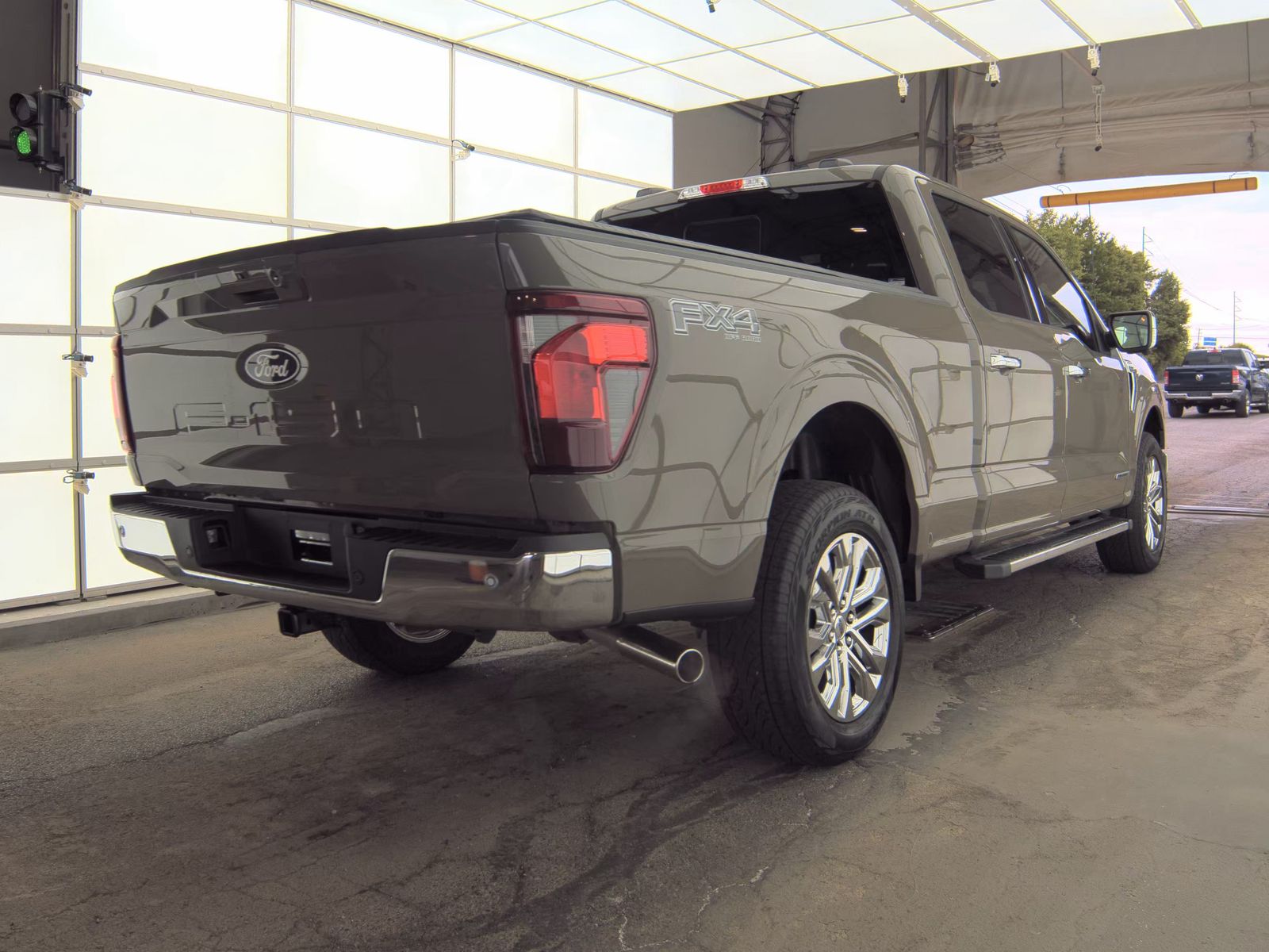2025 Ford F-150 Hybrid XLT AWD