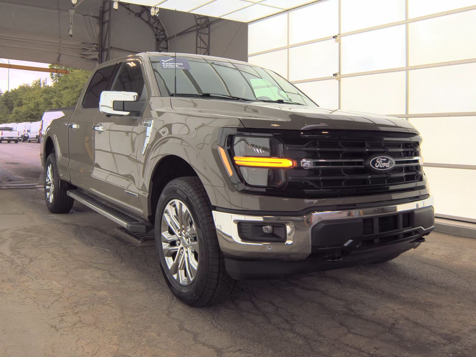 2025 Ford F-150 Hybrid XLT AWD