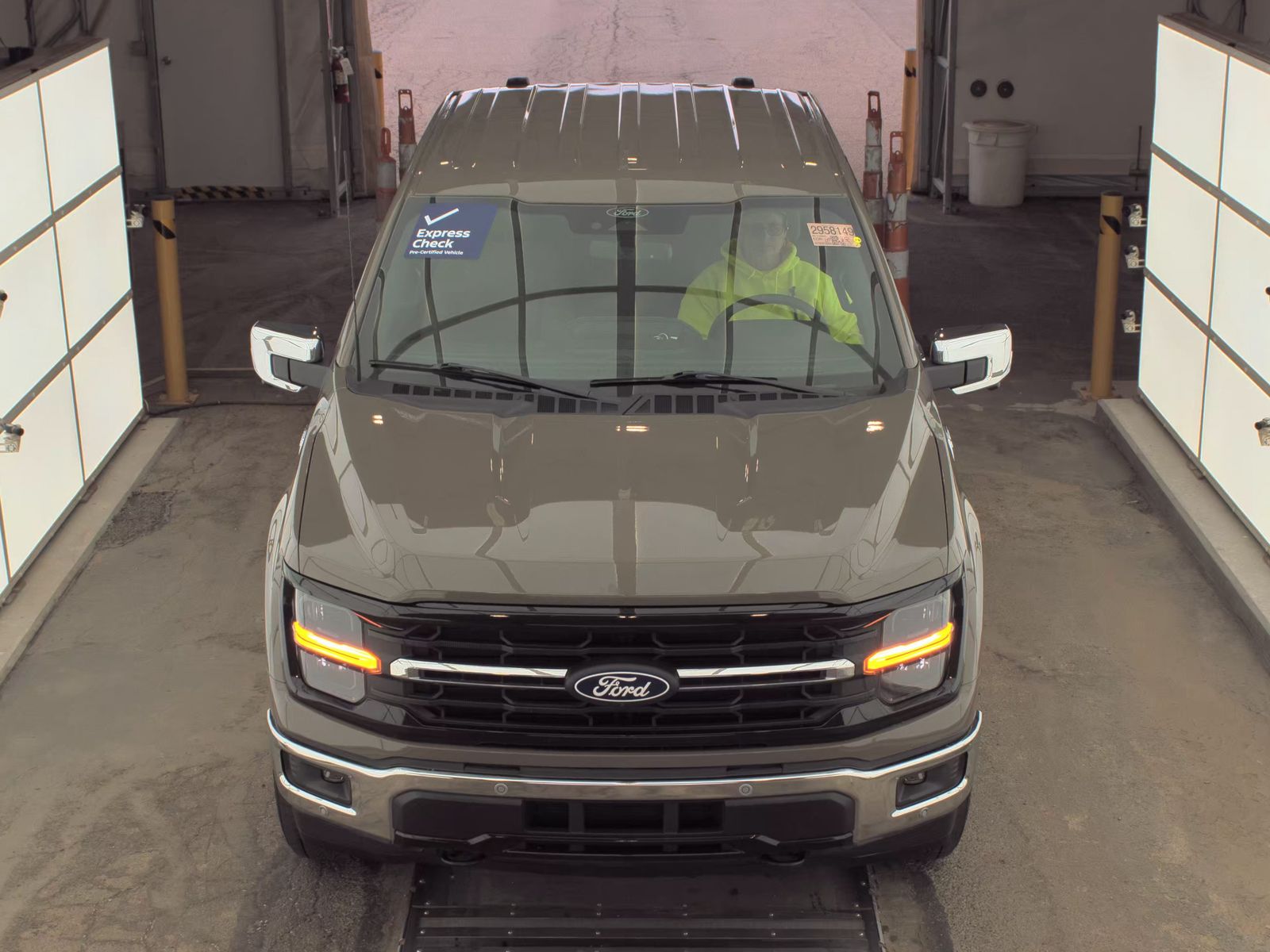 2025 Ford F-150 Hybrid XLT AWD
