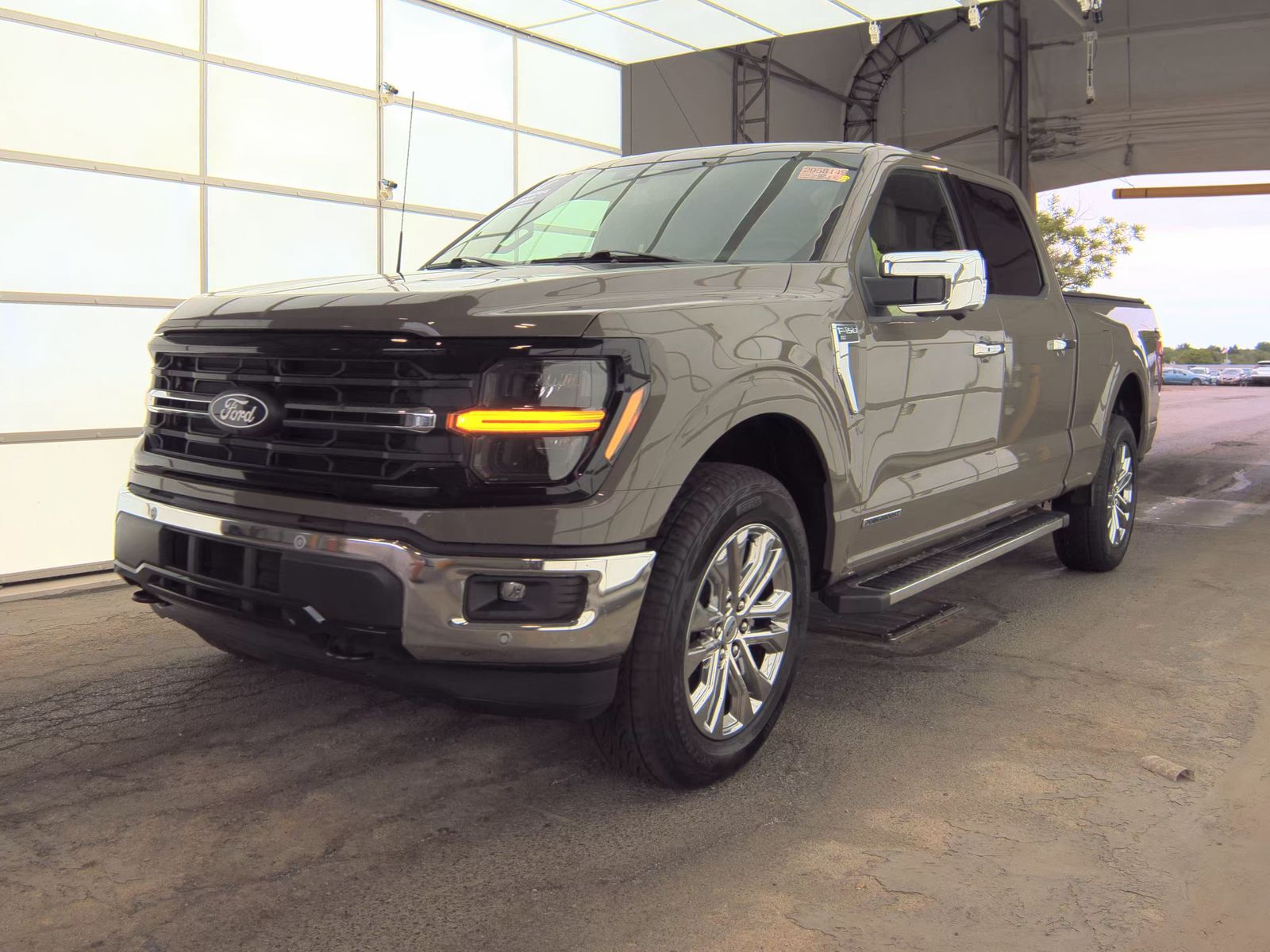 2025 Ford F-150 Hybrid XLT AWD