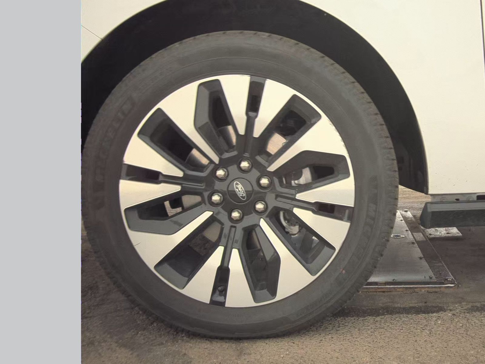 FORD EXPEDITION MAX - 10