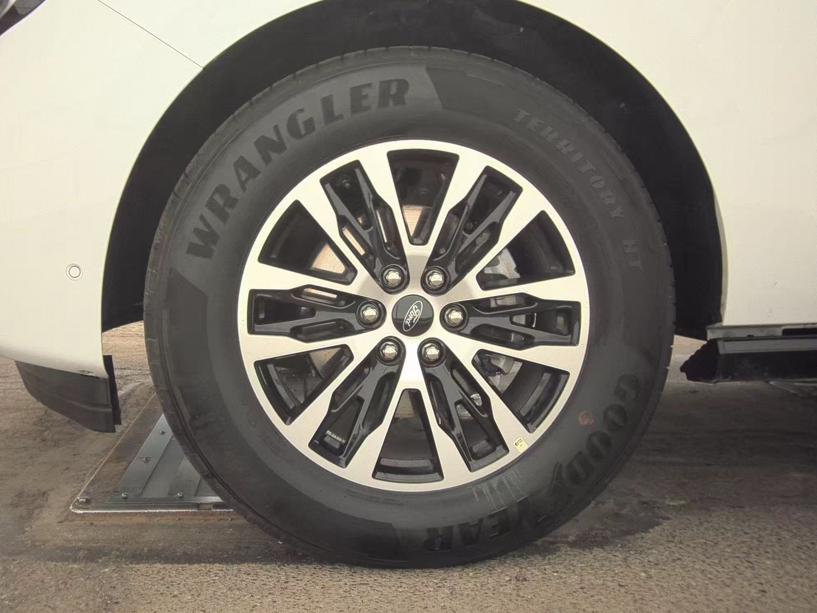 FORD EXPEDITION MAX - 10