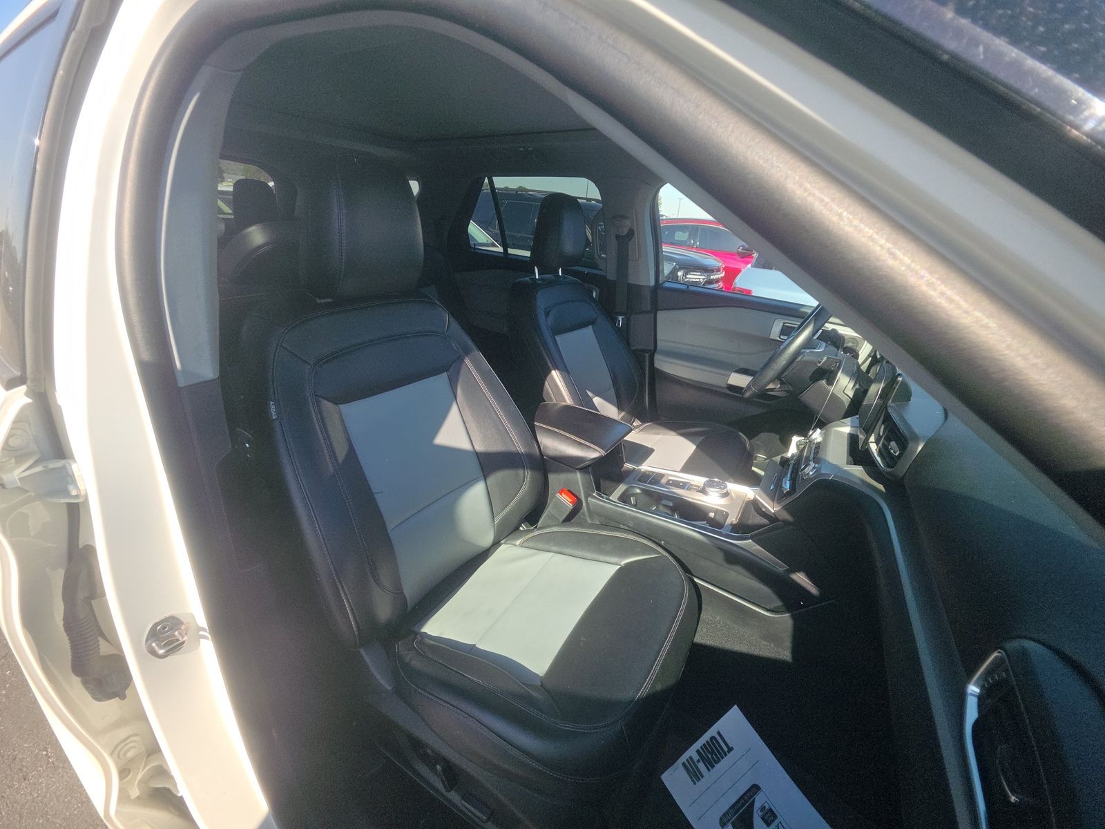 FORD EXPLORER - 9