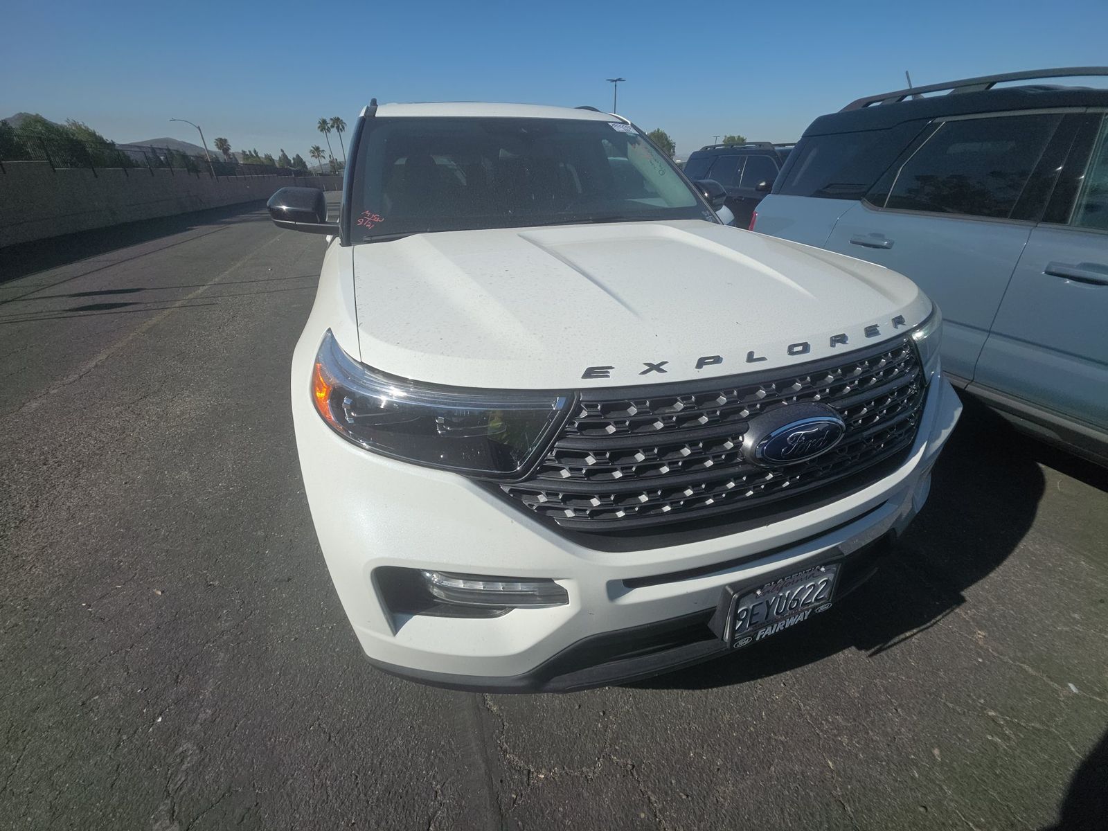 FORD EXPLORER - 3