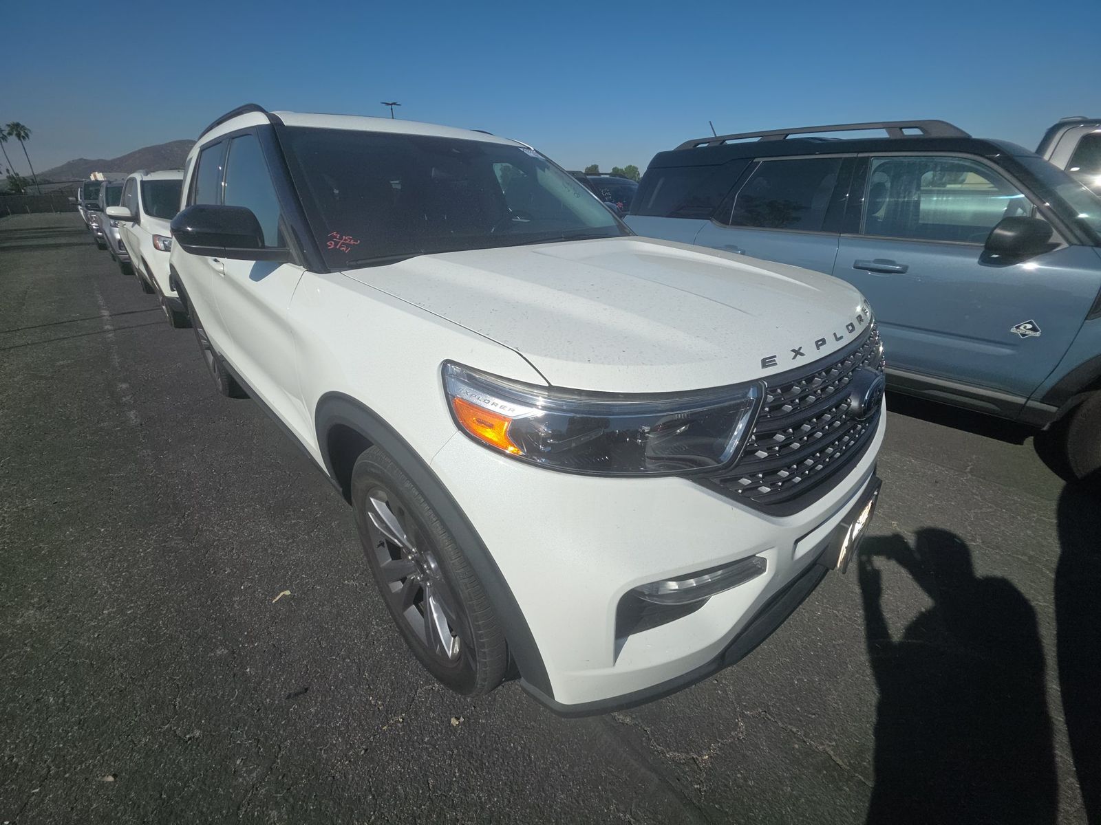 FORD EXPLORER - 4