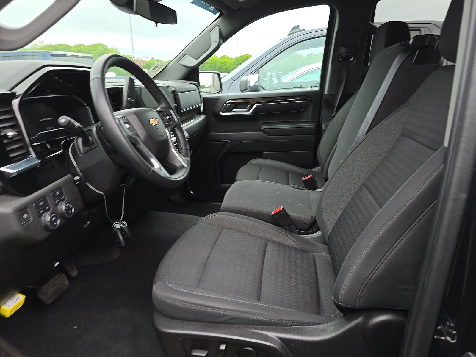 2023 Chevrolet Silverado 1500 LT AWD