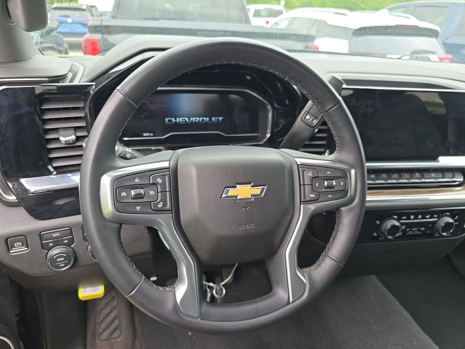 2023 Chevrolet Silverado 1500 LT AWD