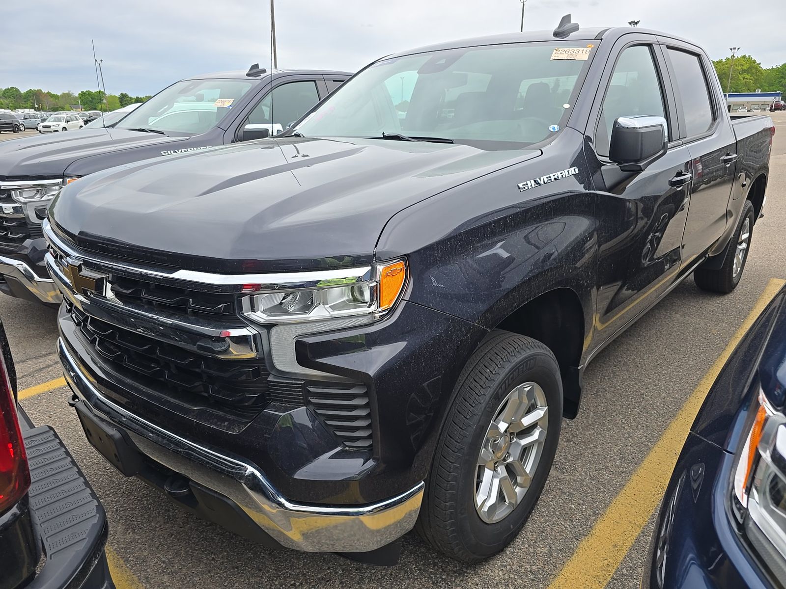2023 Chevrolet Silverado 1500 LT AWD