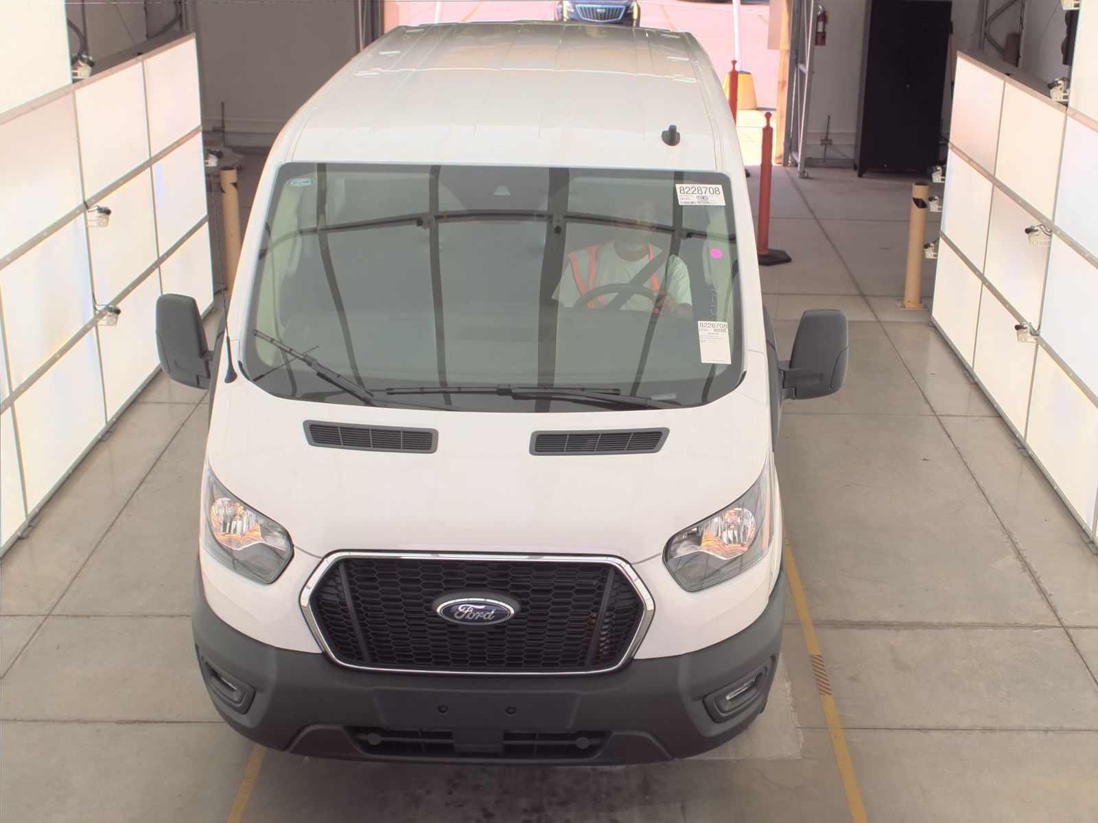 FORD TRANSIT 250 - 3