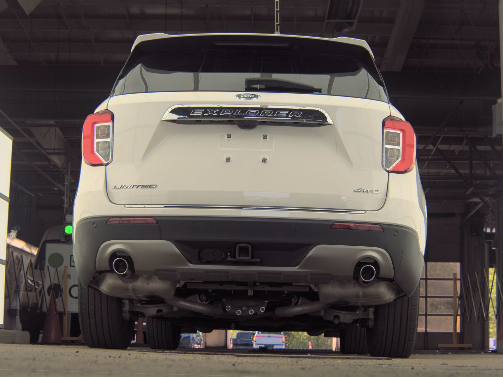 FORD EXPLORER - 8