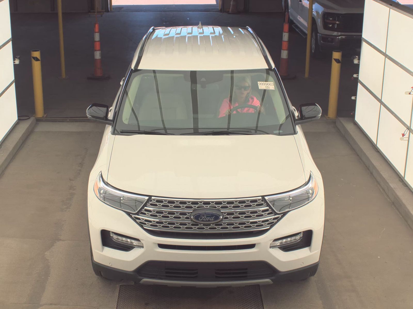 FORD EXPLORER - 3