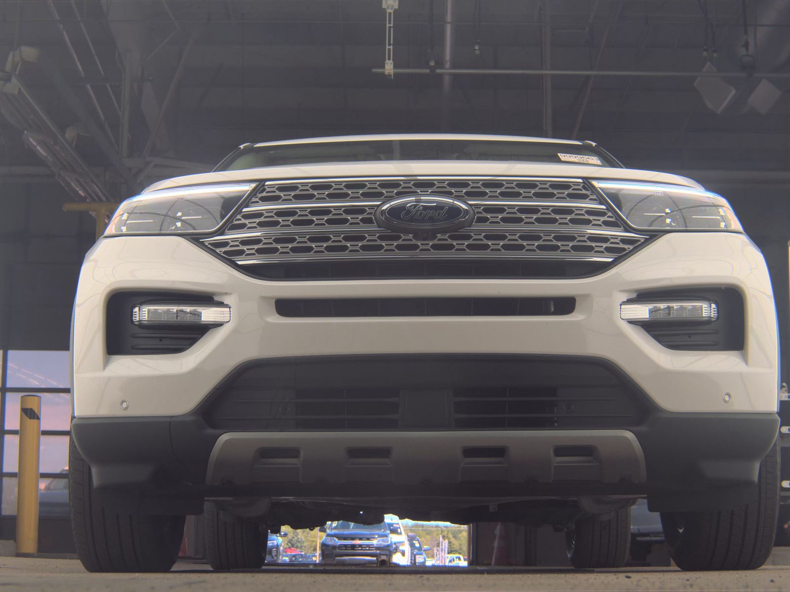 FORD EXPLORER - 4