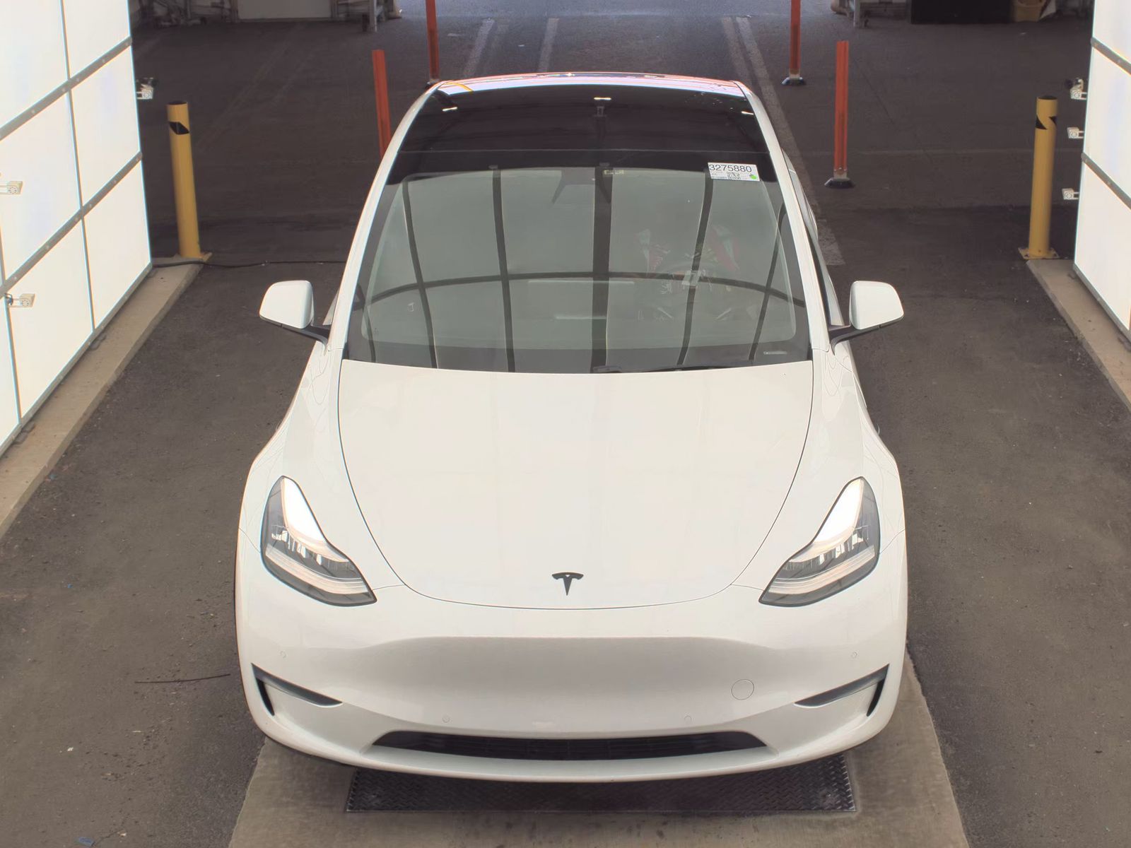 TESLA MODEL Y - 3