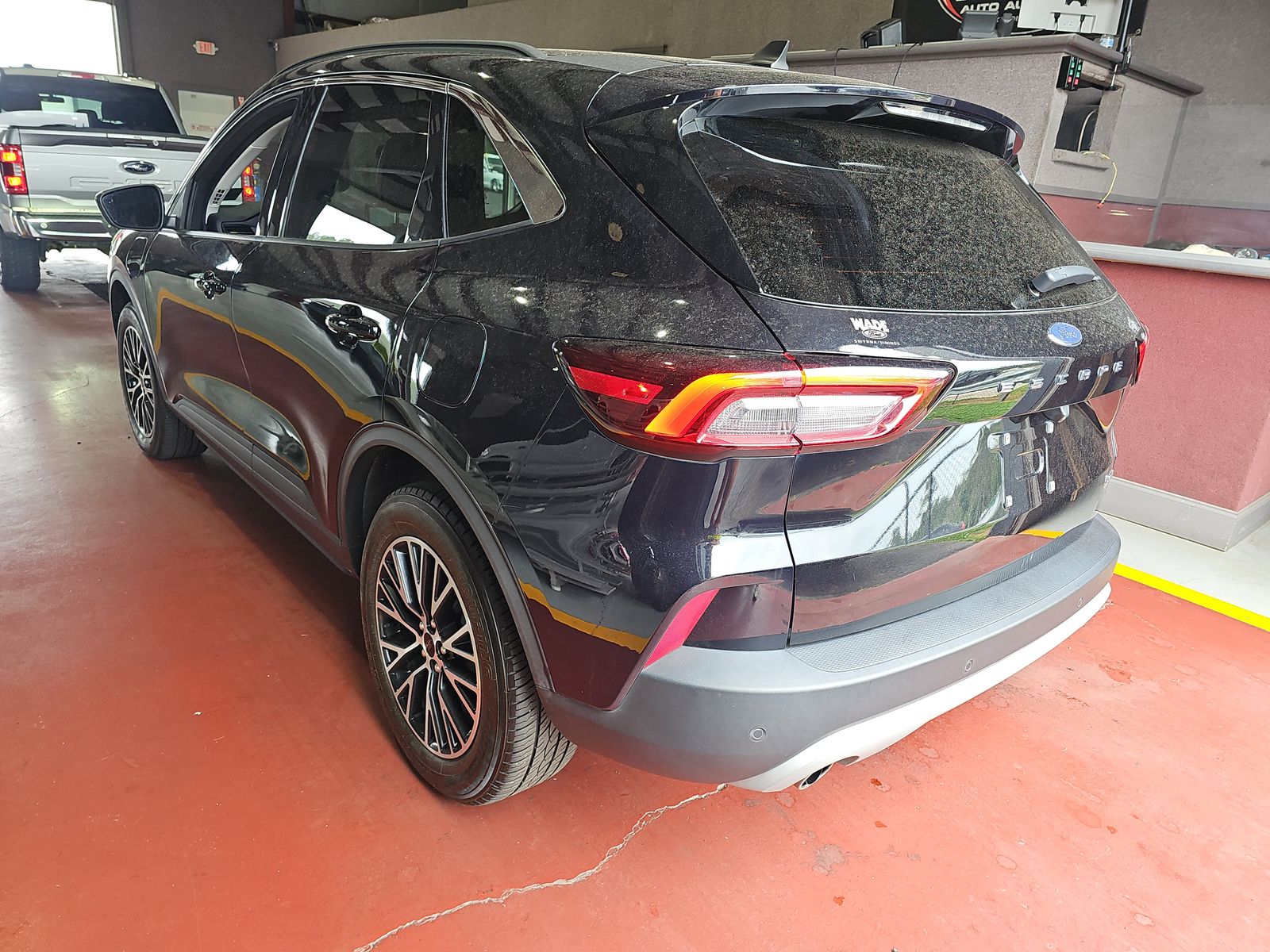 FORD ESCAPE - 7