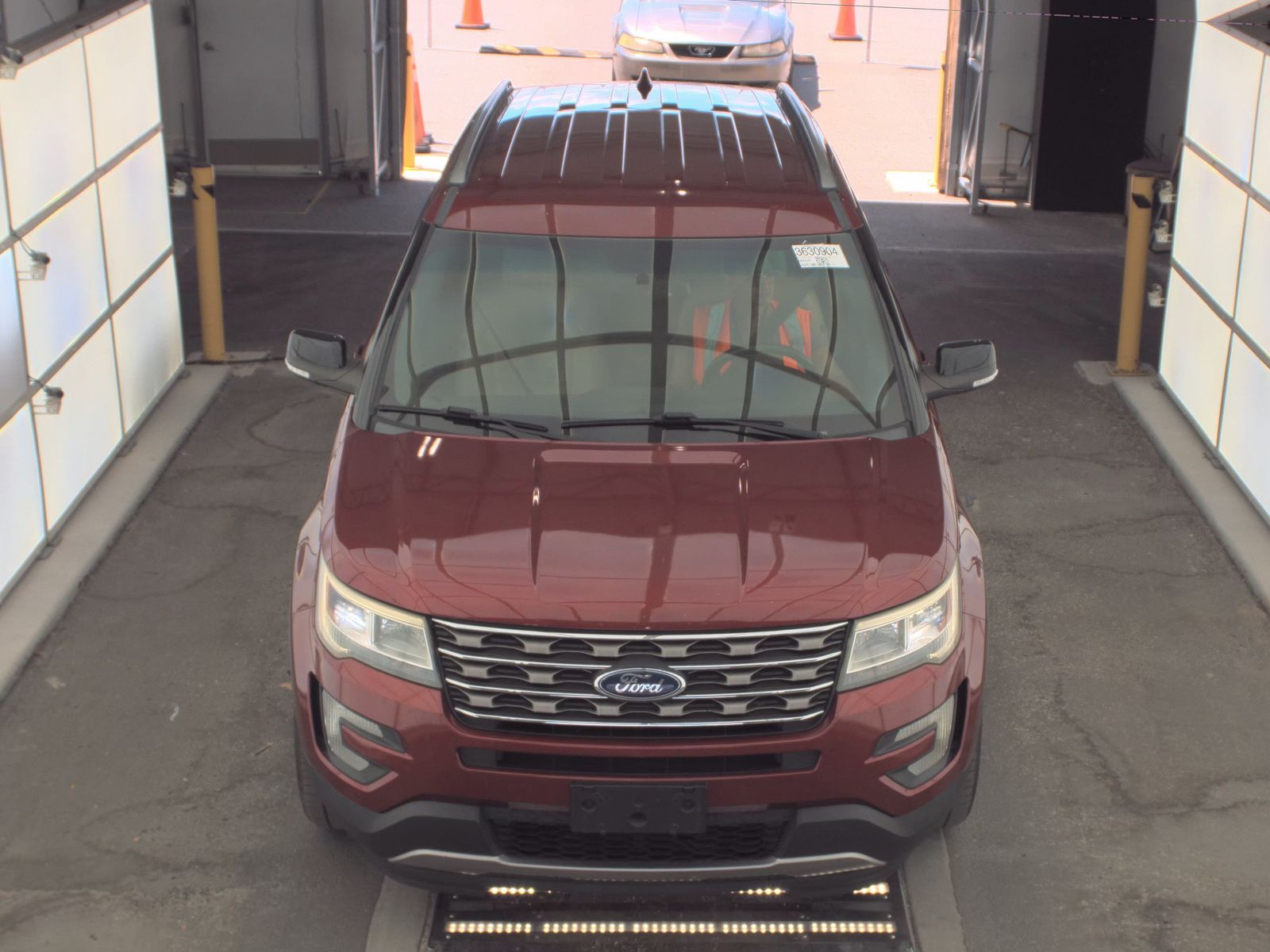 FORD EXPLORER - 3