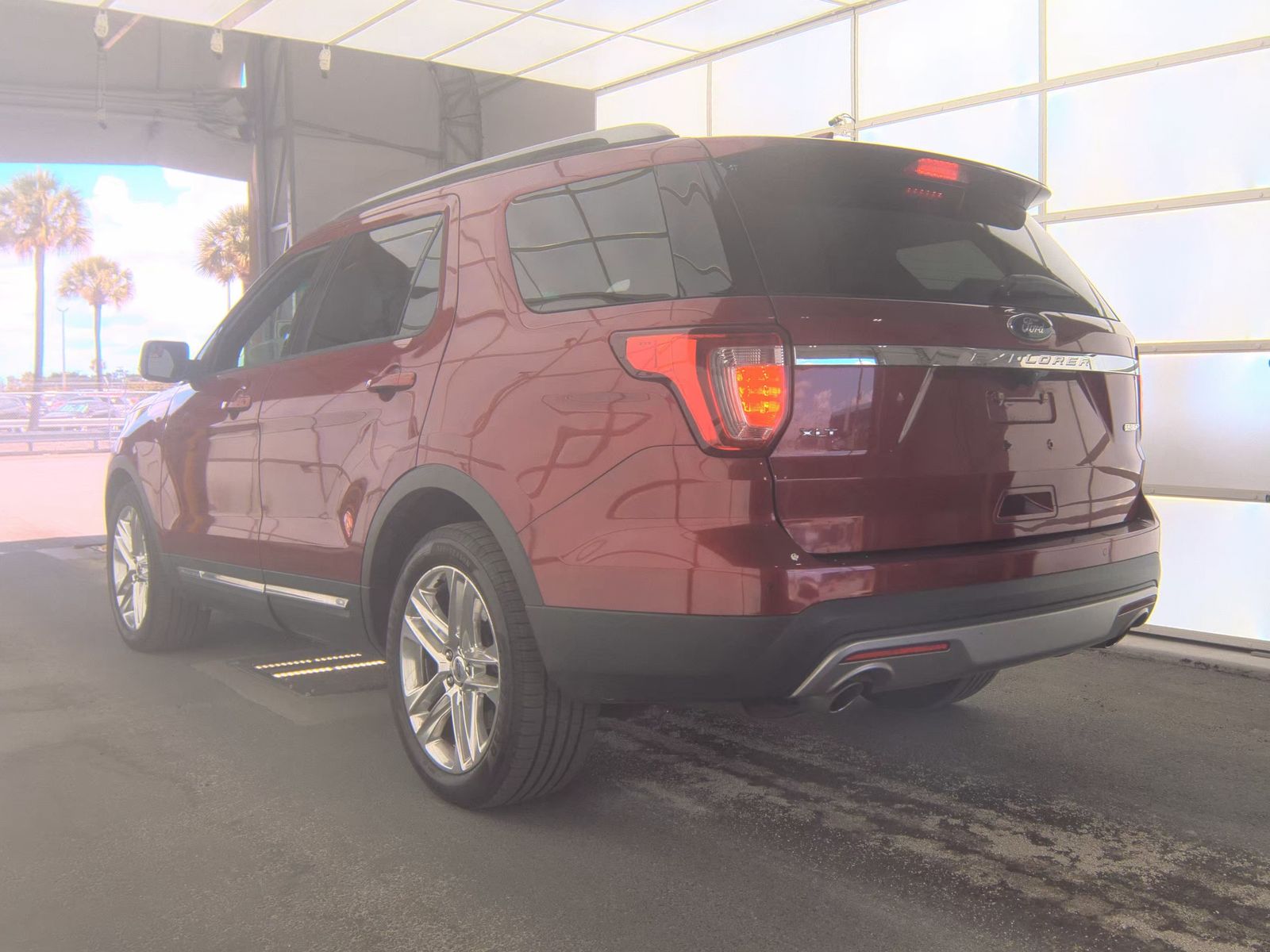 FORD EXPLORER - 9
