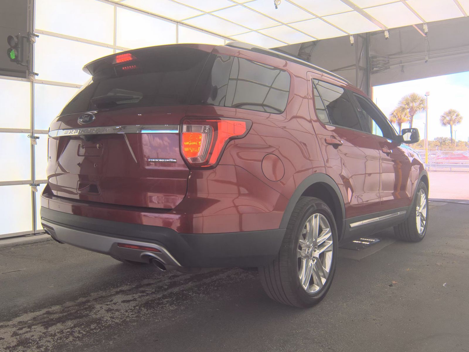 FORD EXPLORER - 6
