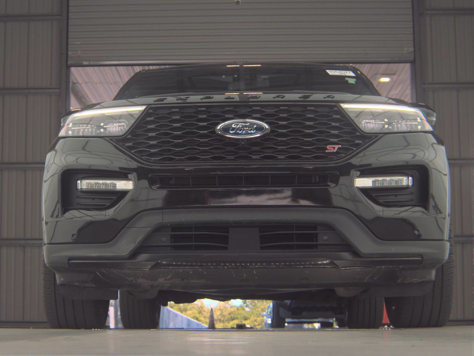 FORD EXPLORER - 4