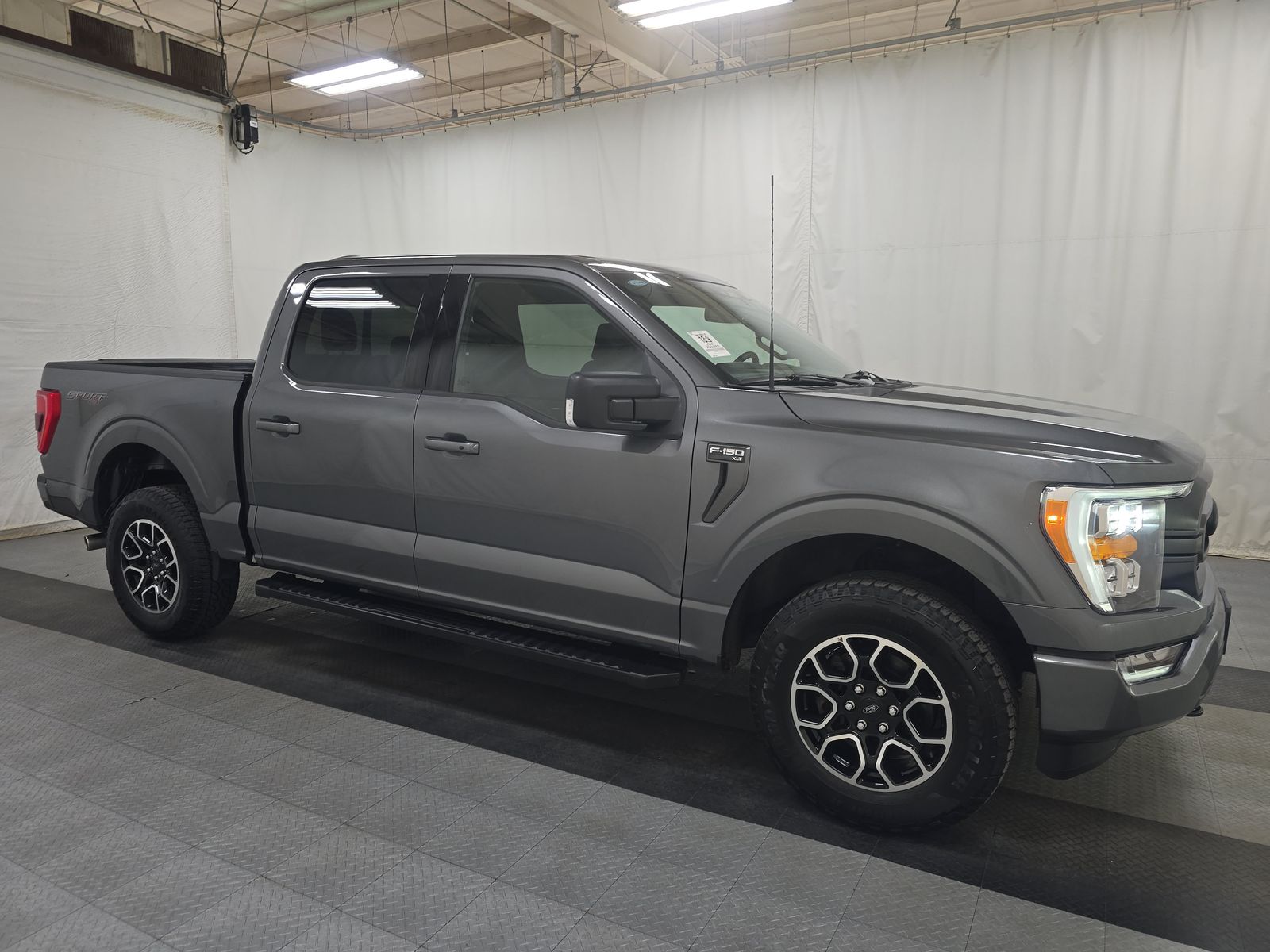 FORD F-150 - 4