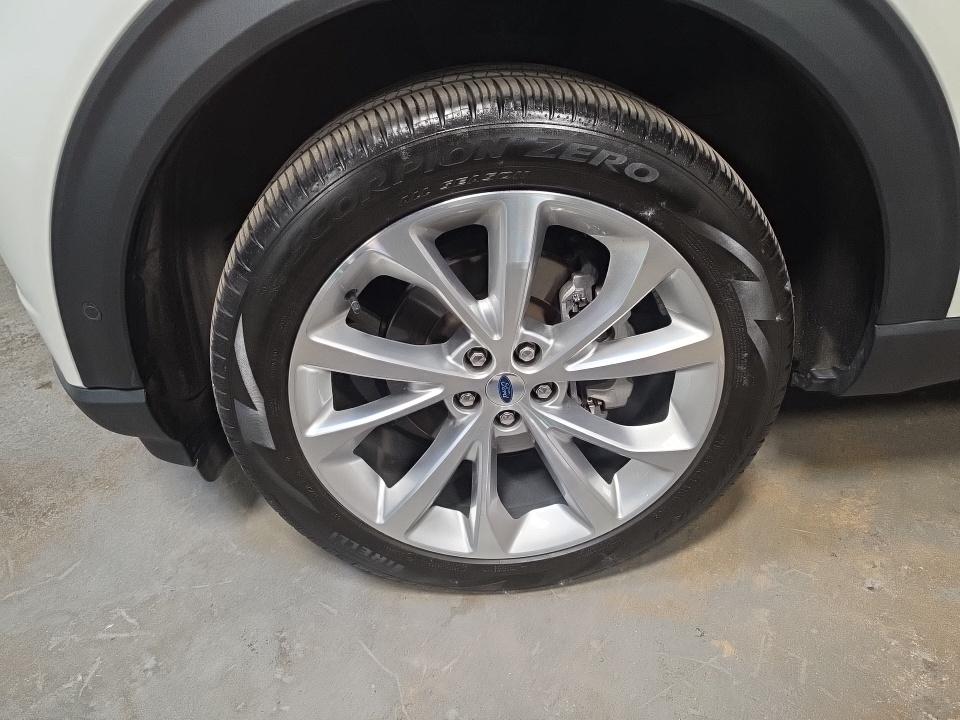 FORD EXPLORER - 9