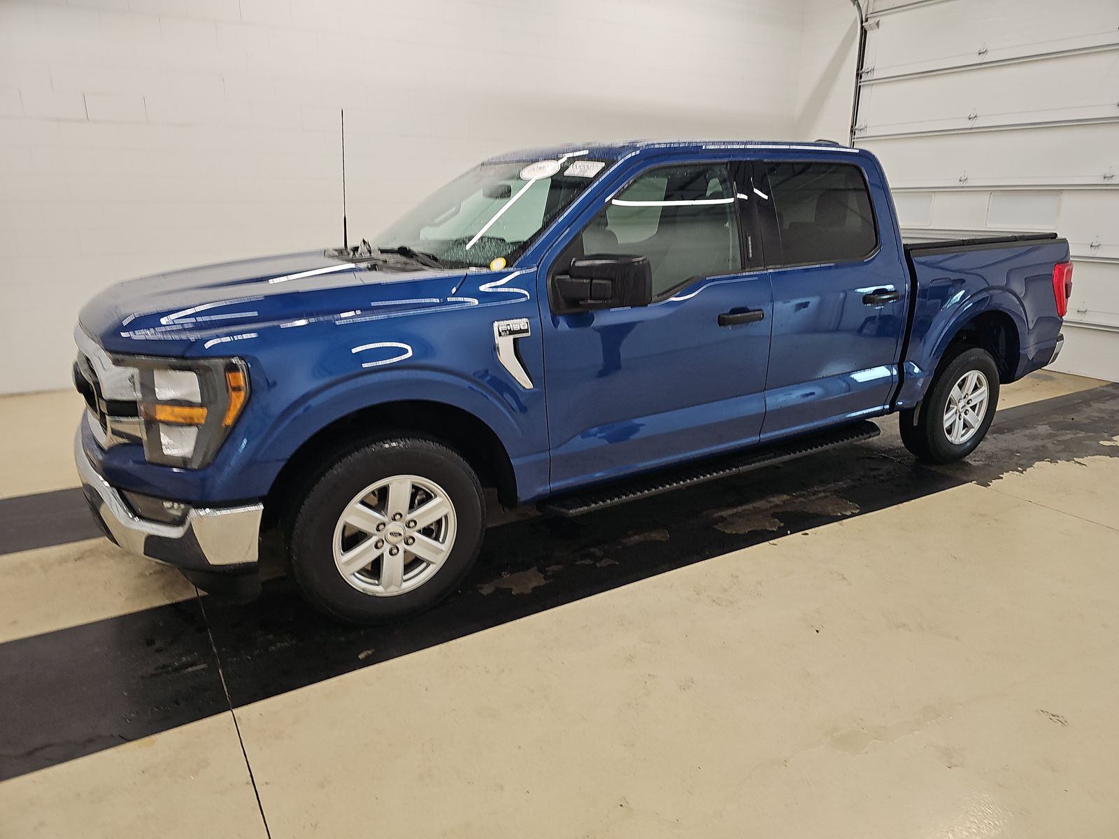 2023 Ford F-150 XLT SuperCrew 5-1/2 Box's photo
