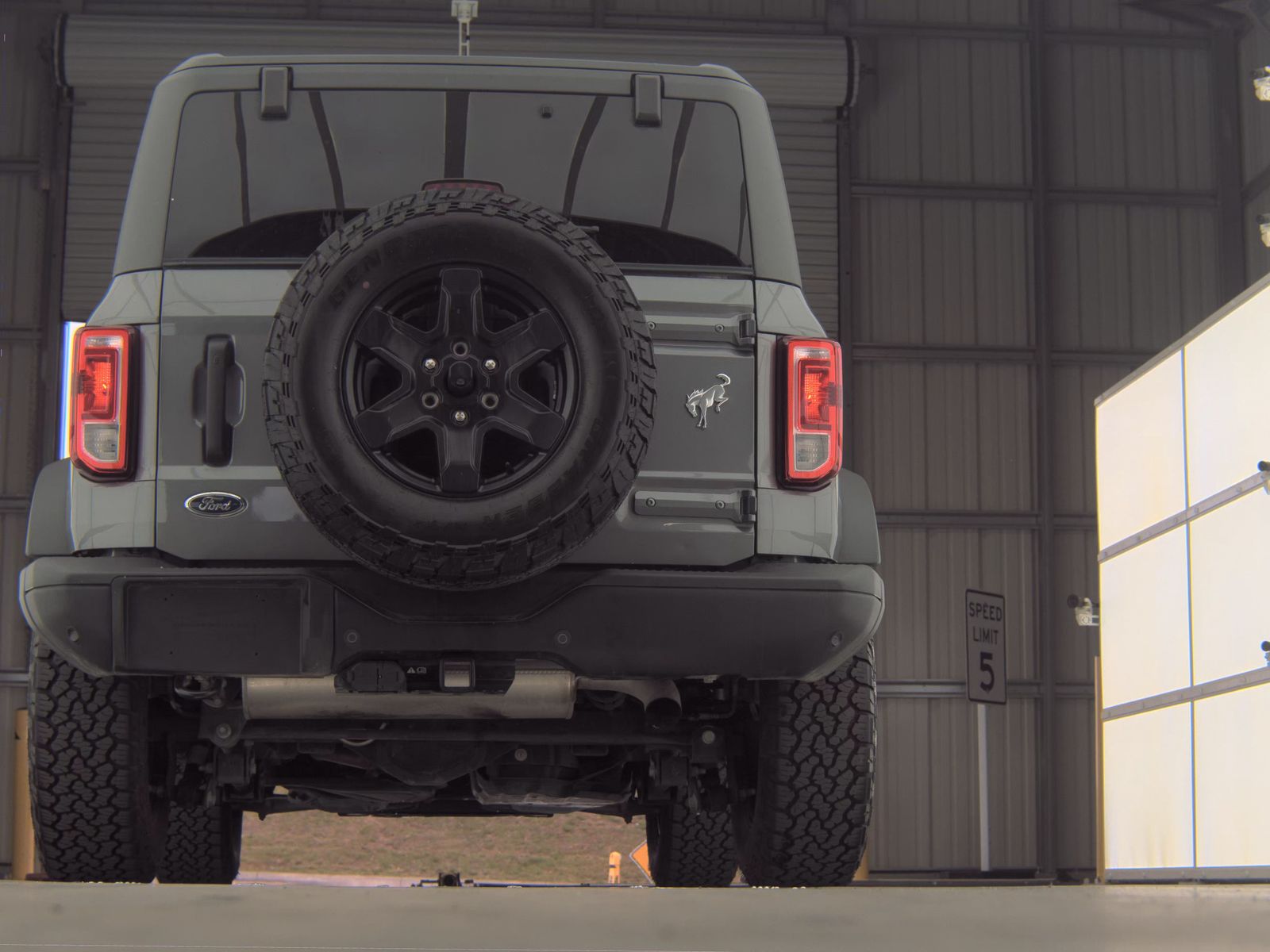 FORD BRONCO - 8