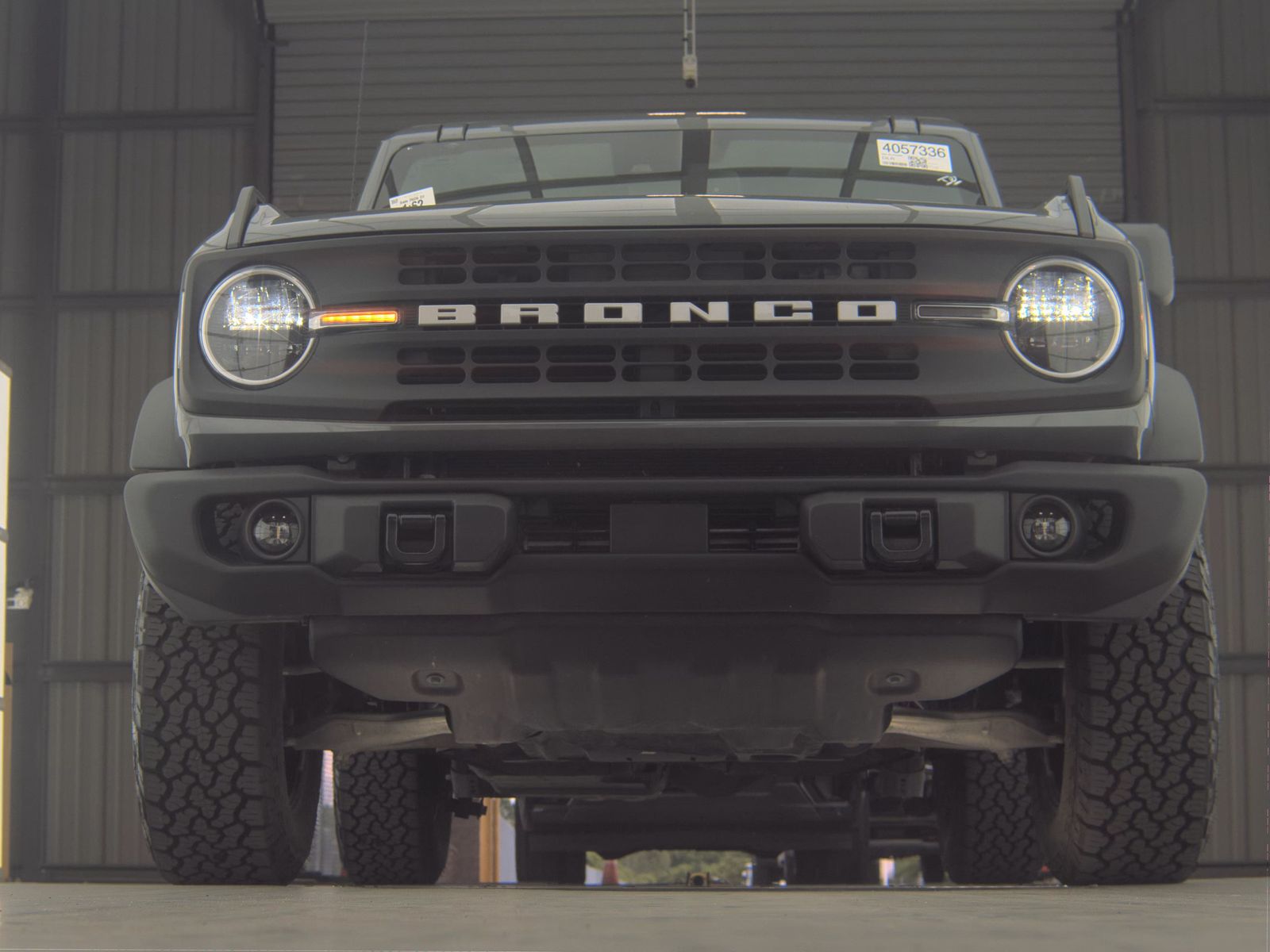 FORD BRONCO - 4