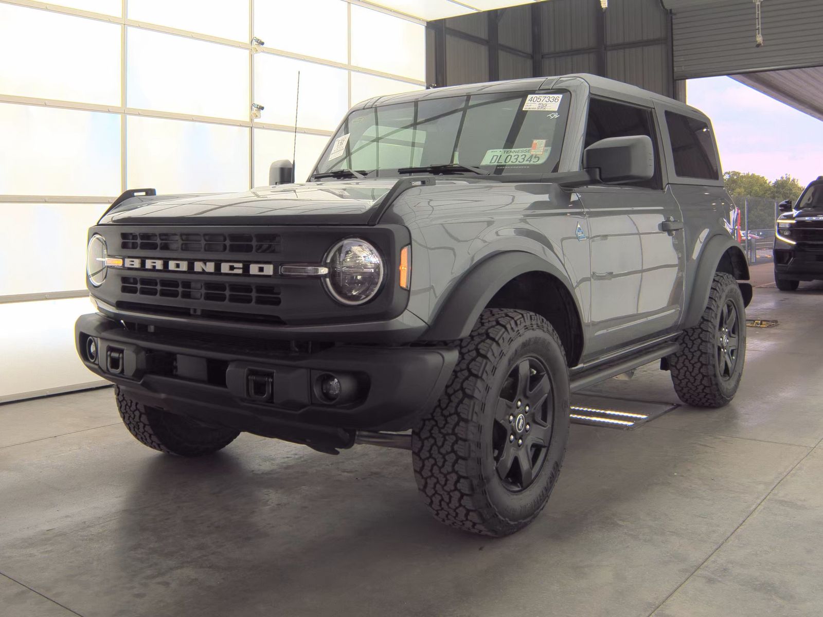 FORD BRONCO - 1