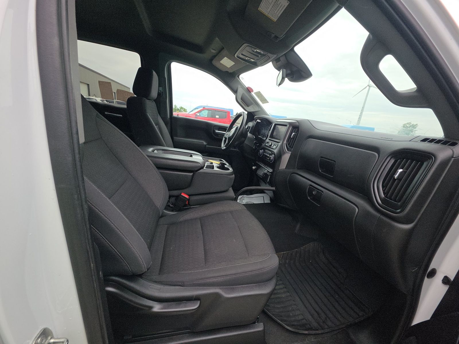 2022 Chevrolet Silverado 1500 Custom AWD