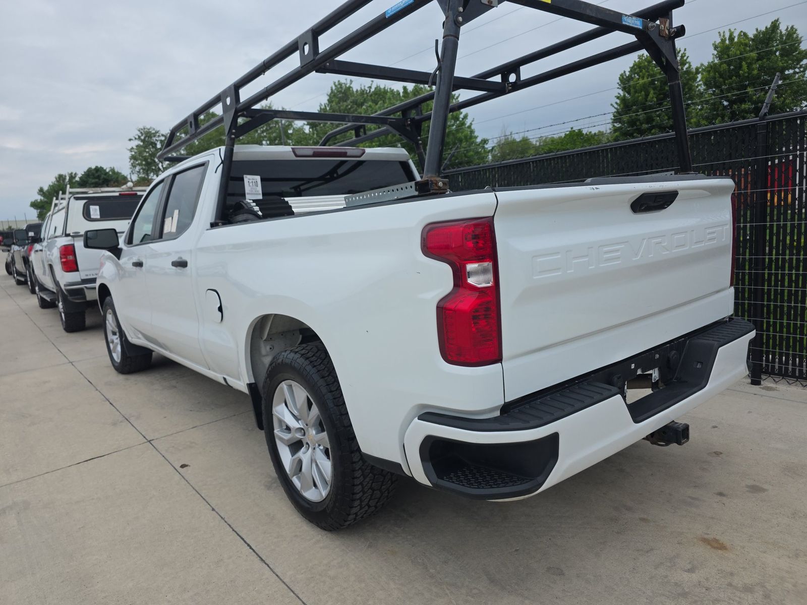 2022 Chevrolet Silverado 1500 Custom AWD