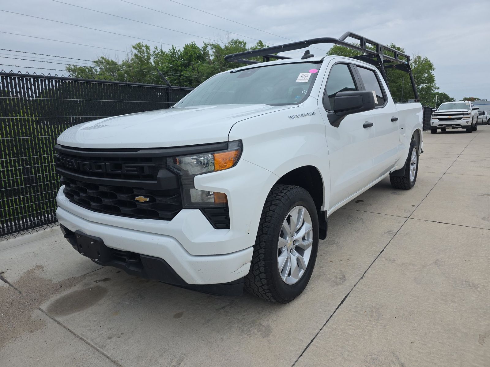 2022 Chevrolet Silverado 1500 Custom AWD