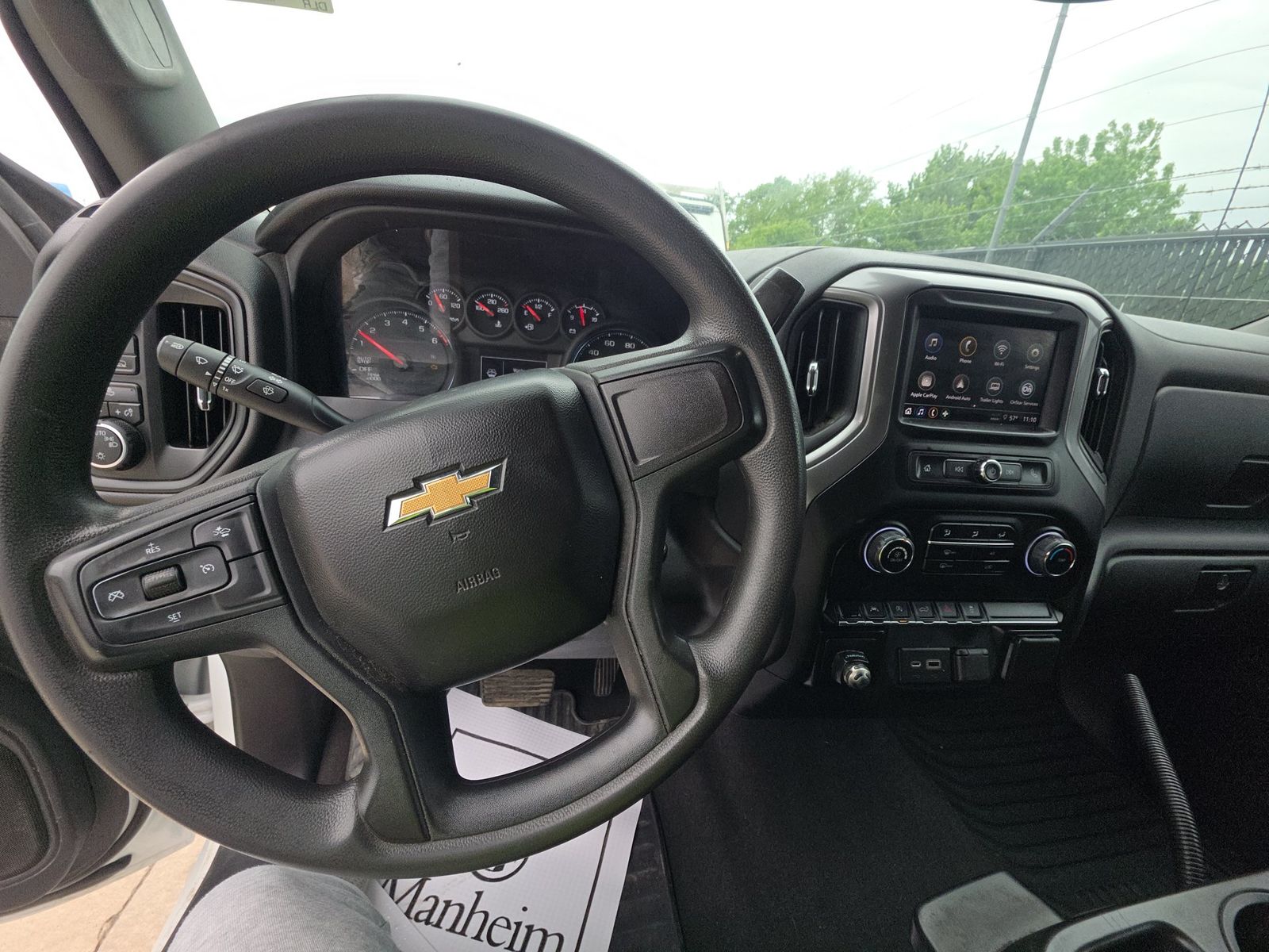 2022 Chevrolet Silverado 1500 Custom AWD