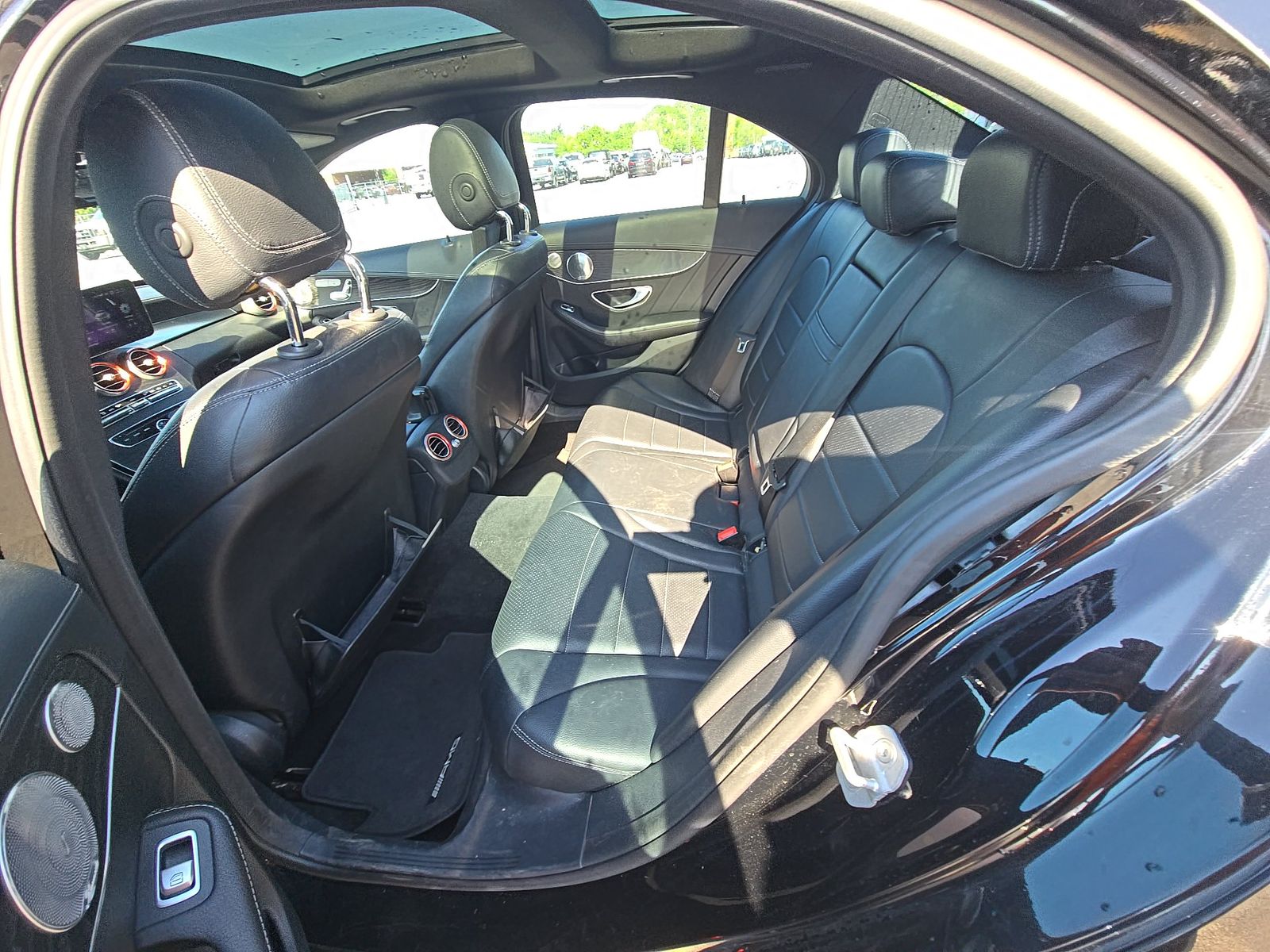 Mercedes-Benz C 300 4MATIC Sedan w/Sport Pkg снимка Mercedes-Benz C 300 4MATIC Sedan w/Sport Pkg