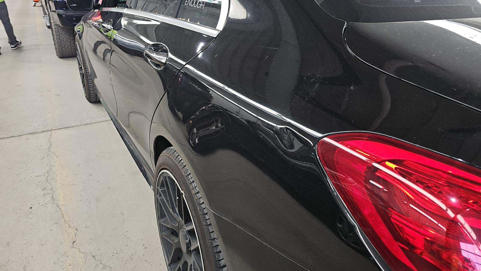 Mercedes-Benz C 300 4MATIC Sedan w/Sport Pkg снимка Mercedes-Benz C 300 4MATIC Sedan w/Sport Pkg