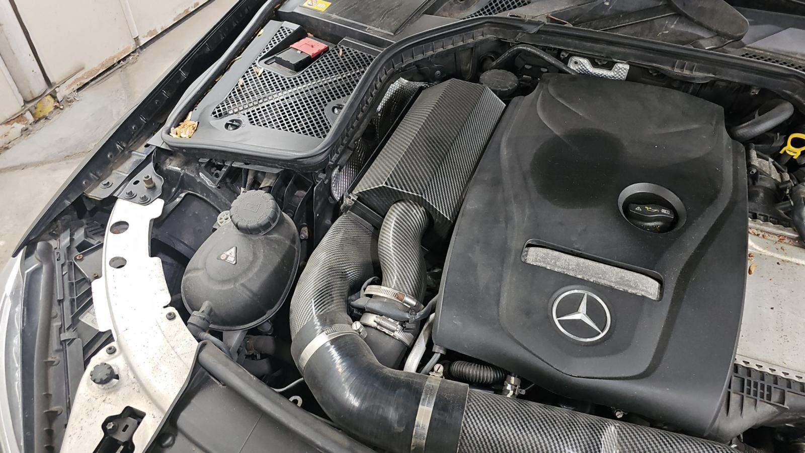Mercedes-Benz C 300 4MATIC Sedan w/Sport Pkg снимка Mercedes-Benz C 300 4MATIC Sedan w/Sport Pkg