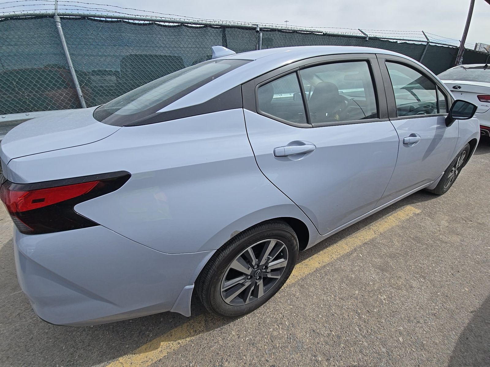 NISSAN VERSA - 5