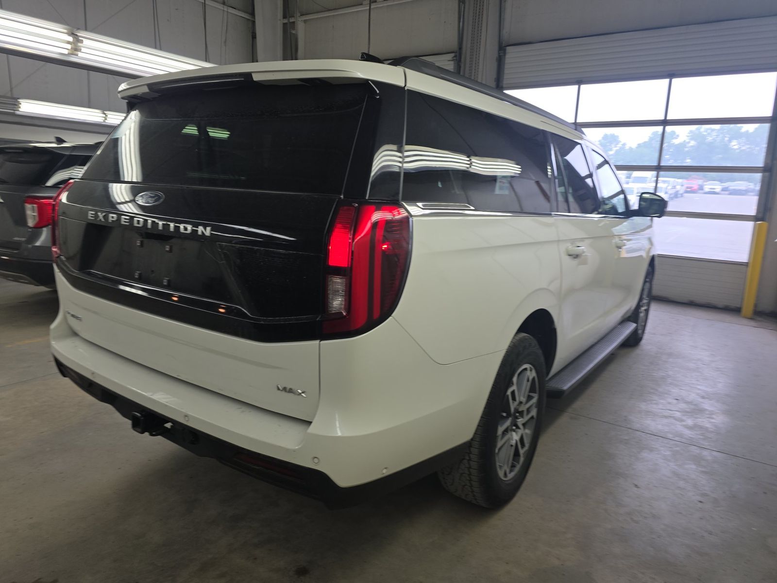FORD EXPEDITION MAX - 5