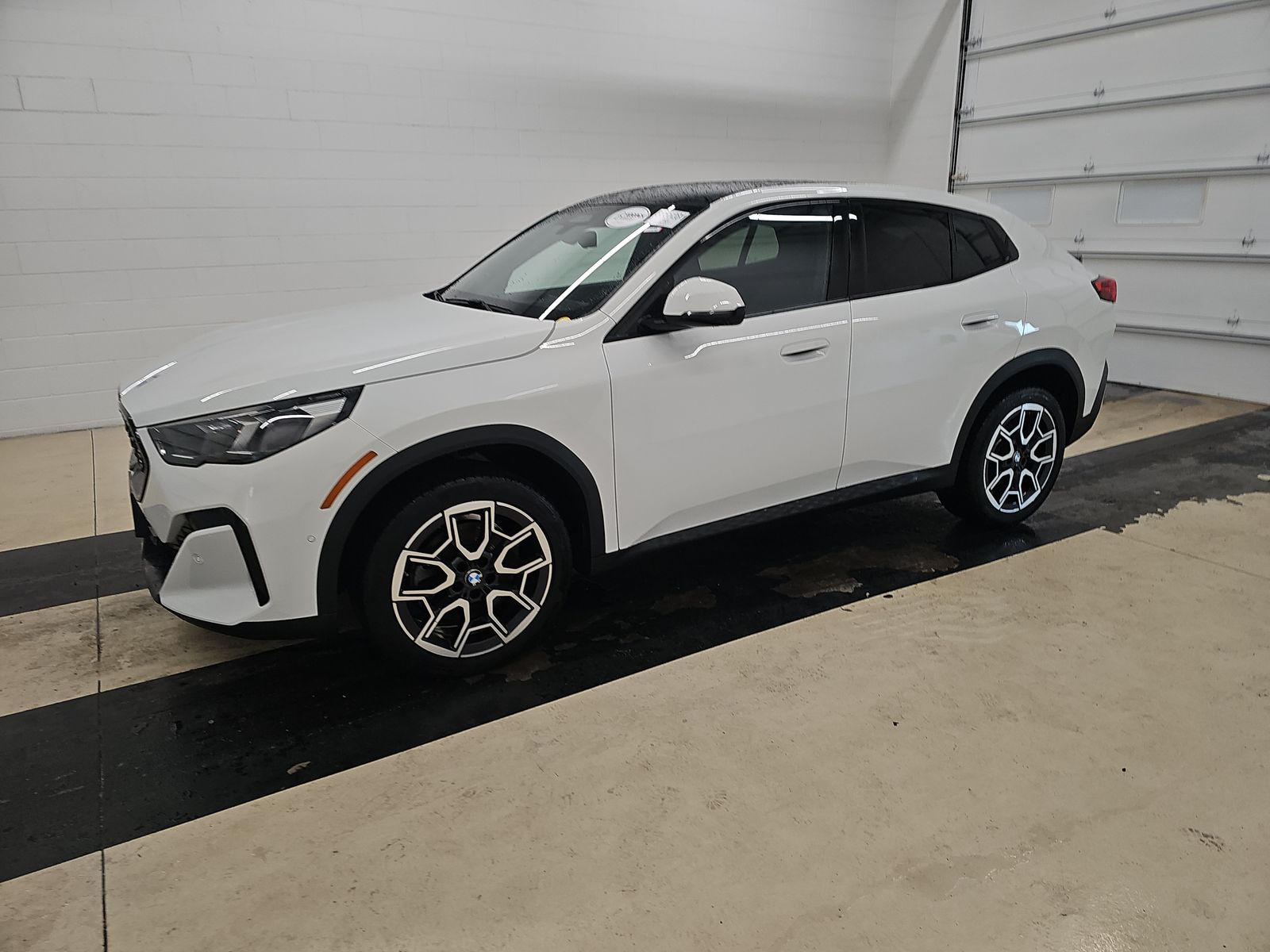 2024 BMW X2 xDrive28i's photo