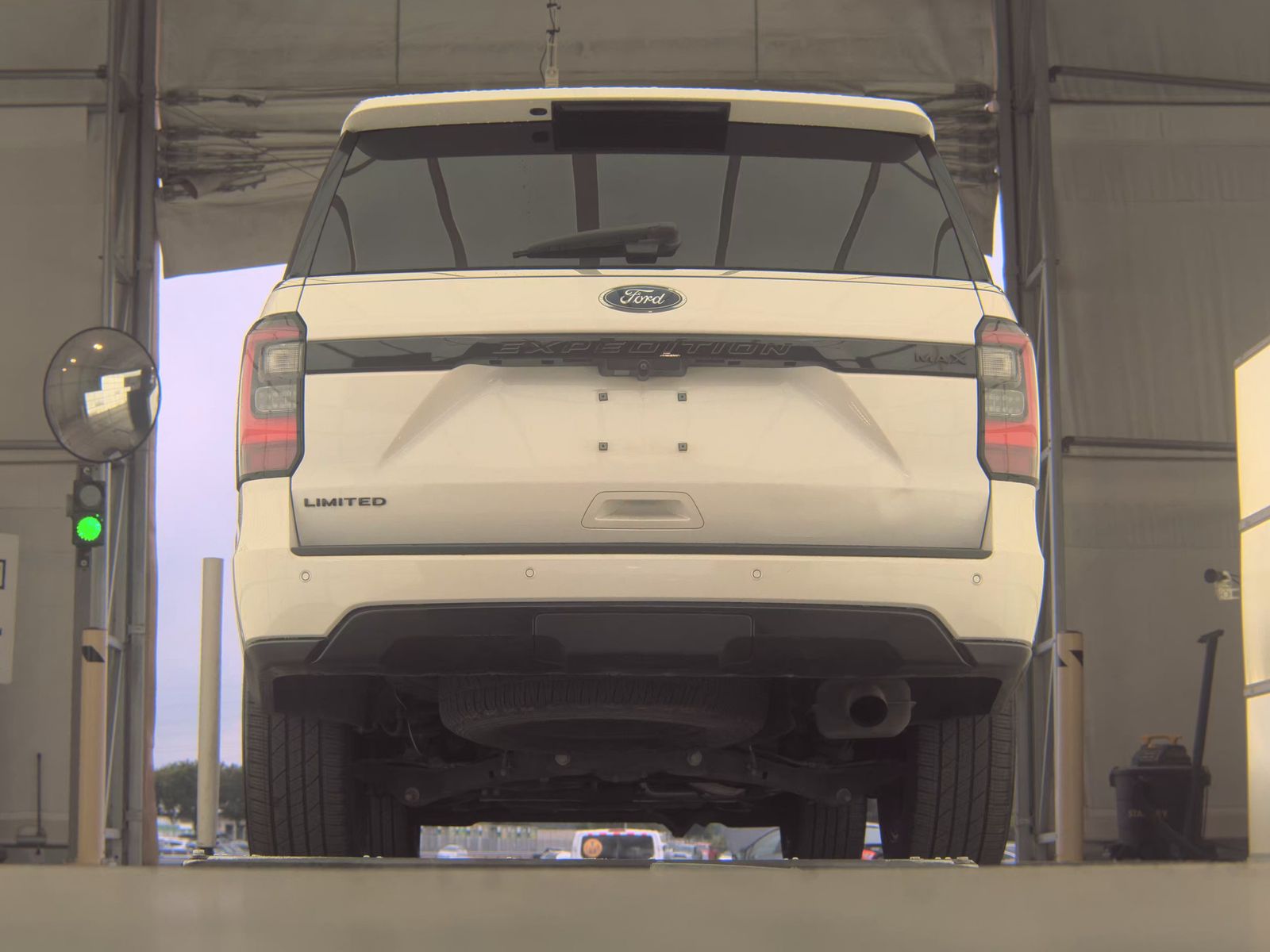 FORD EXPEDITION MAX - 8