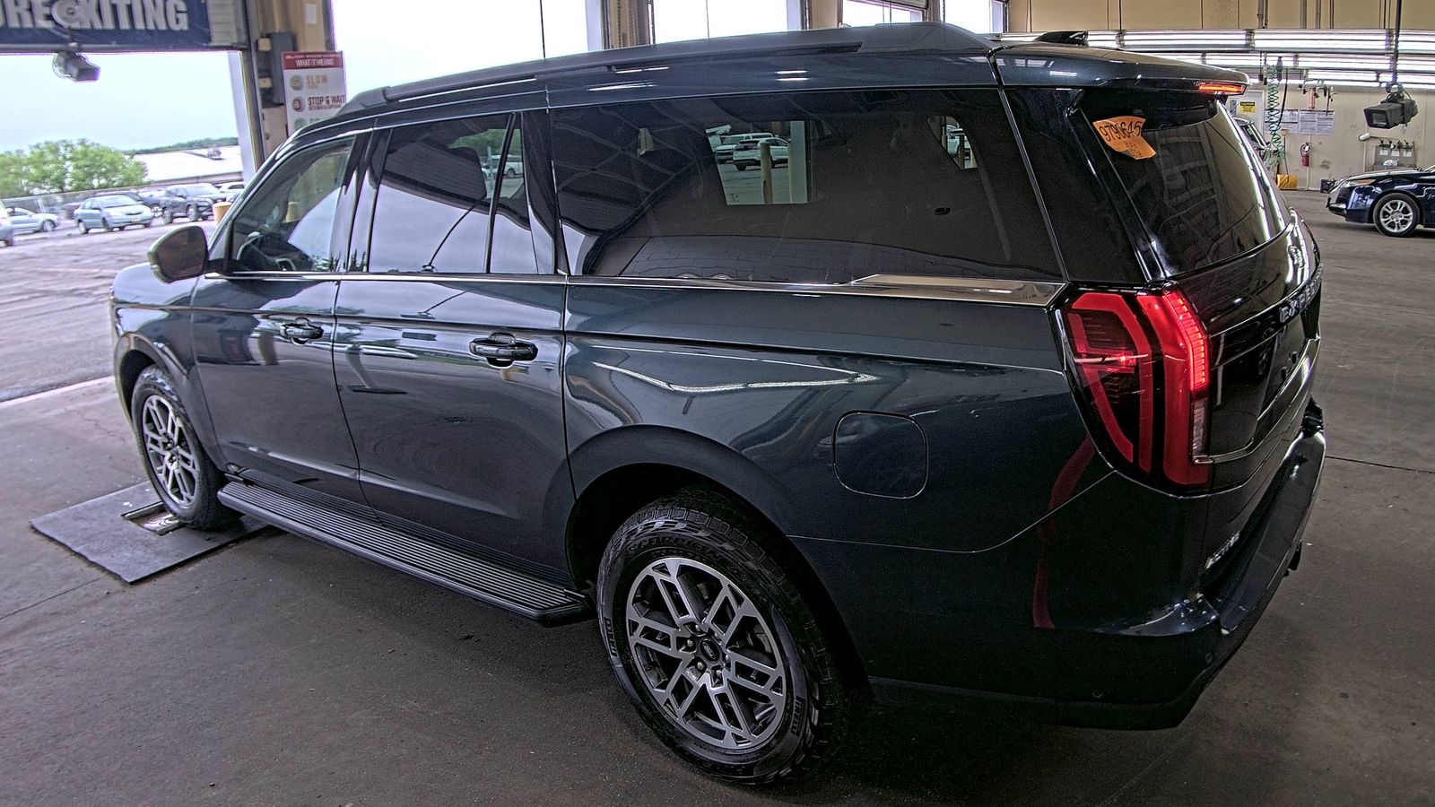 FORD EXPEDITION MAX - 7