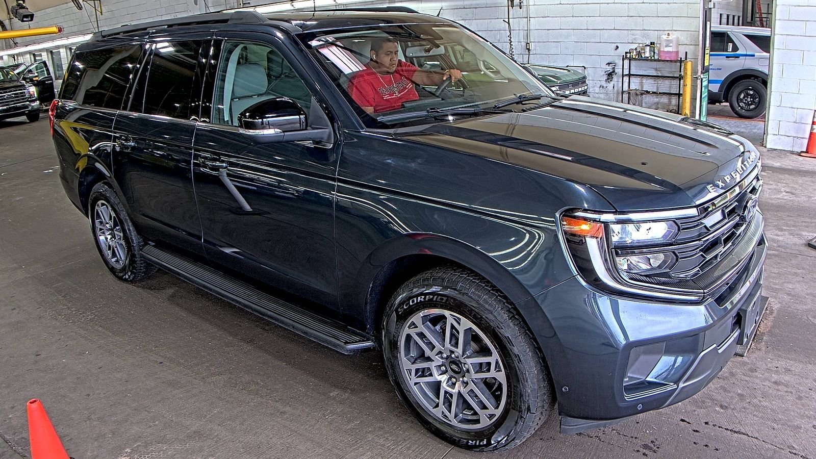 FORD EXPEDITION MAX - 4