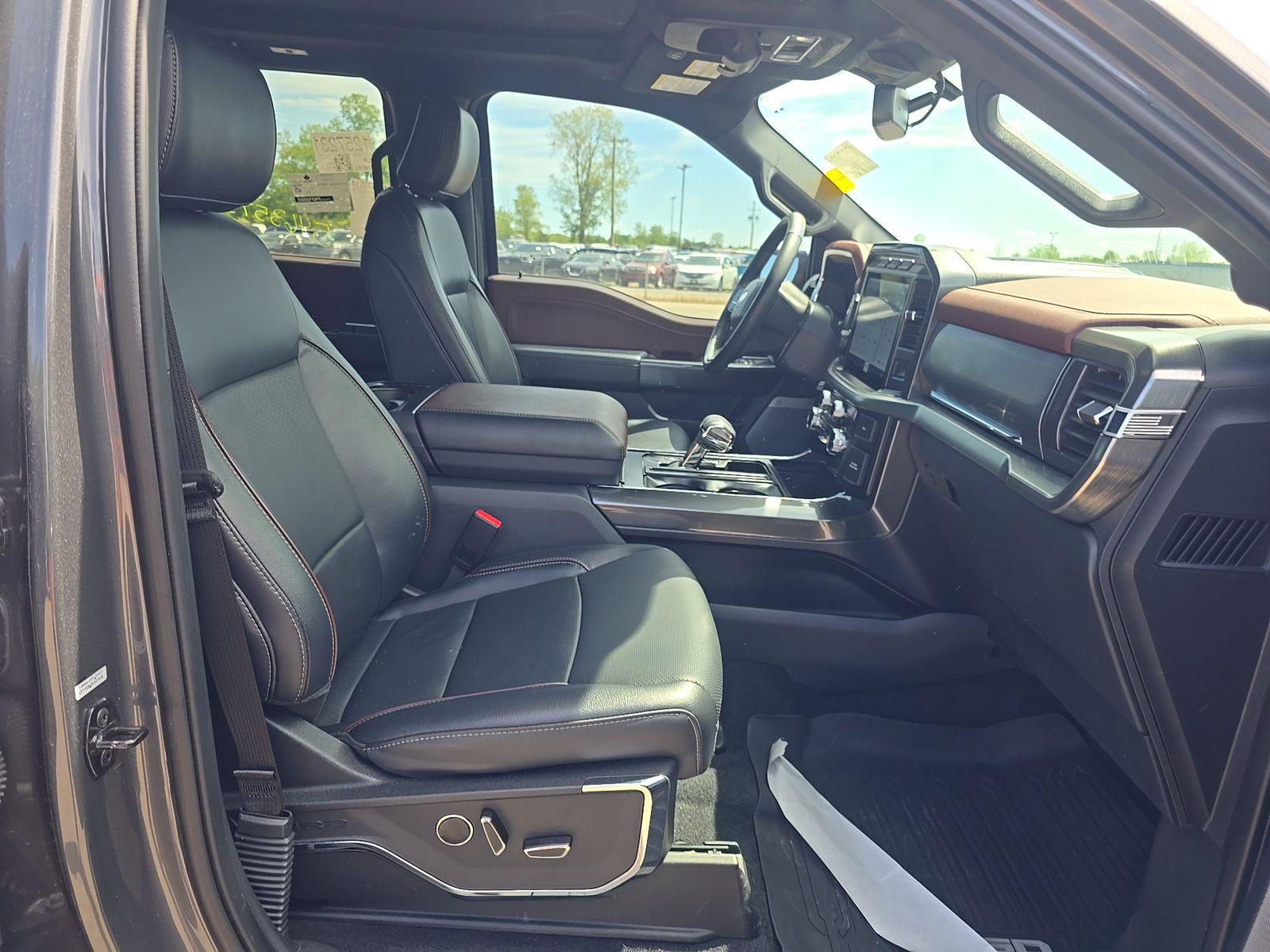 2023 Ford F-150 Lariat AWD
