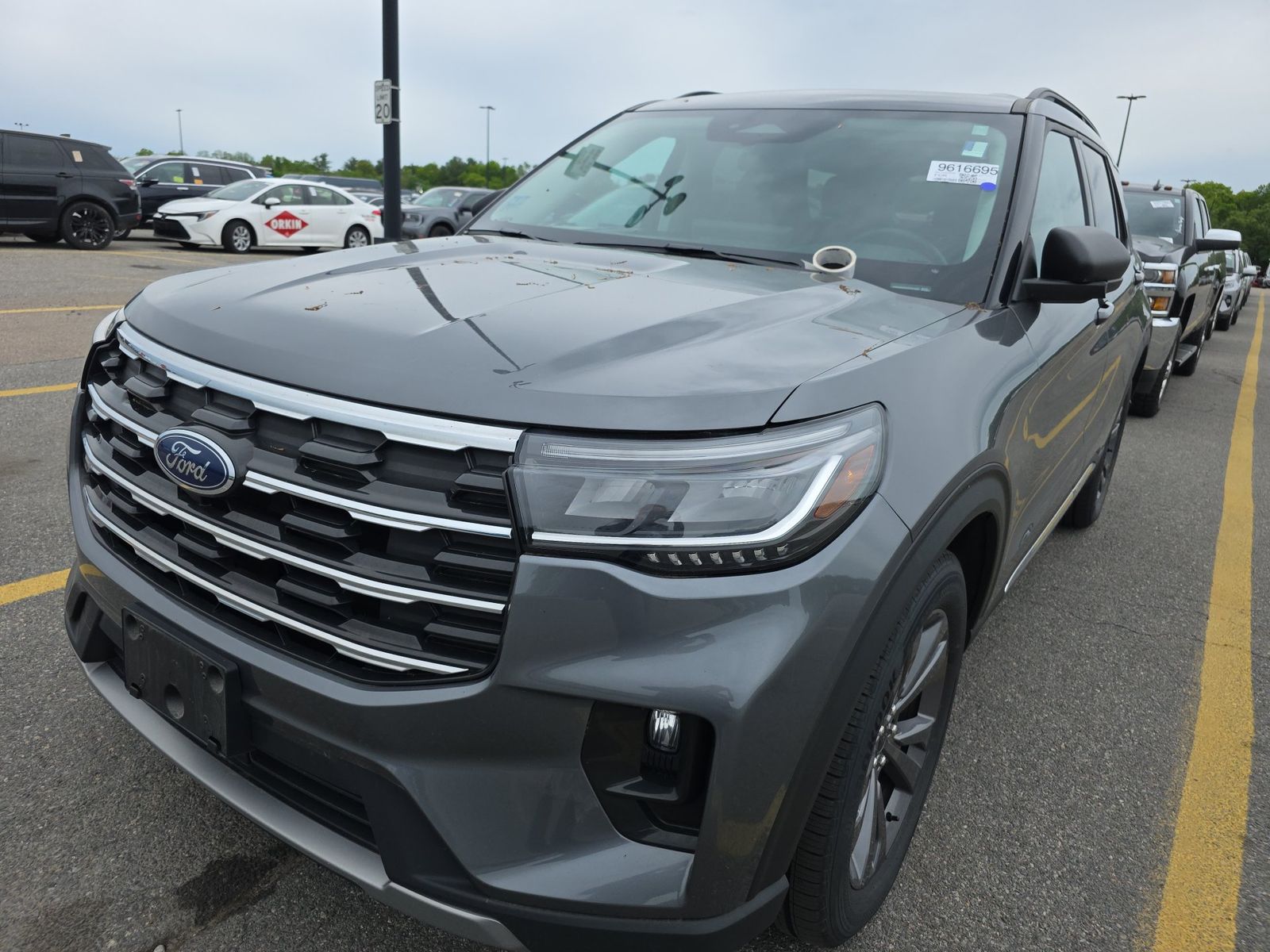 FORD EXPLORER - 1